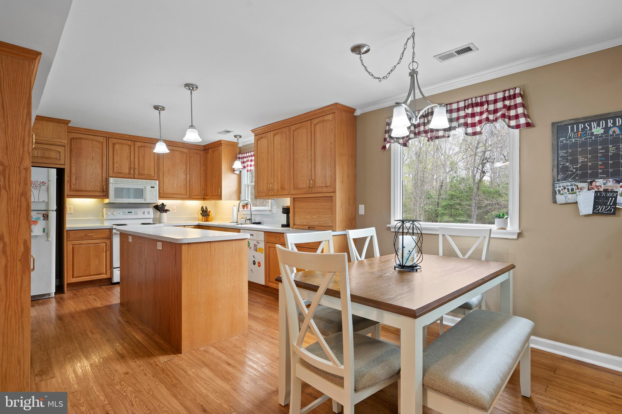 HOMELAND - Residential