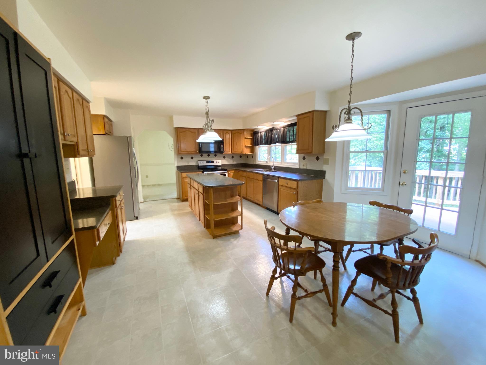 6611 MARSH COURT