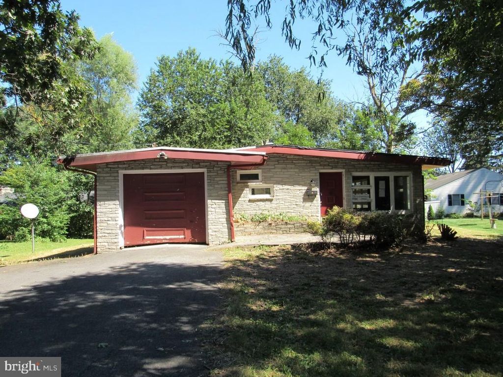 Photo of 151 Tulane Terrace, LANCASTER, PA 17603 (MLS # PALA2076602)