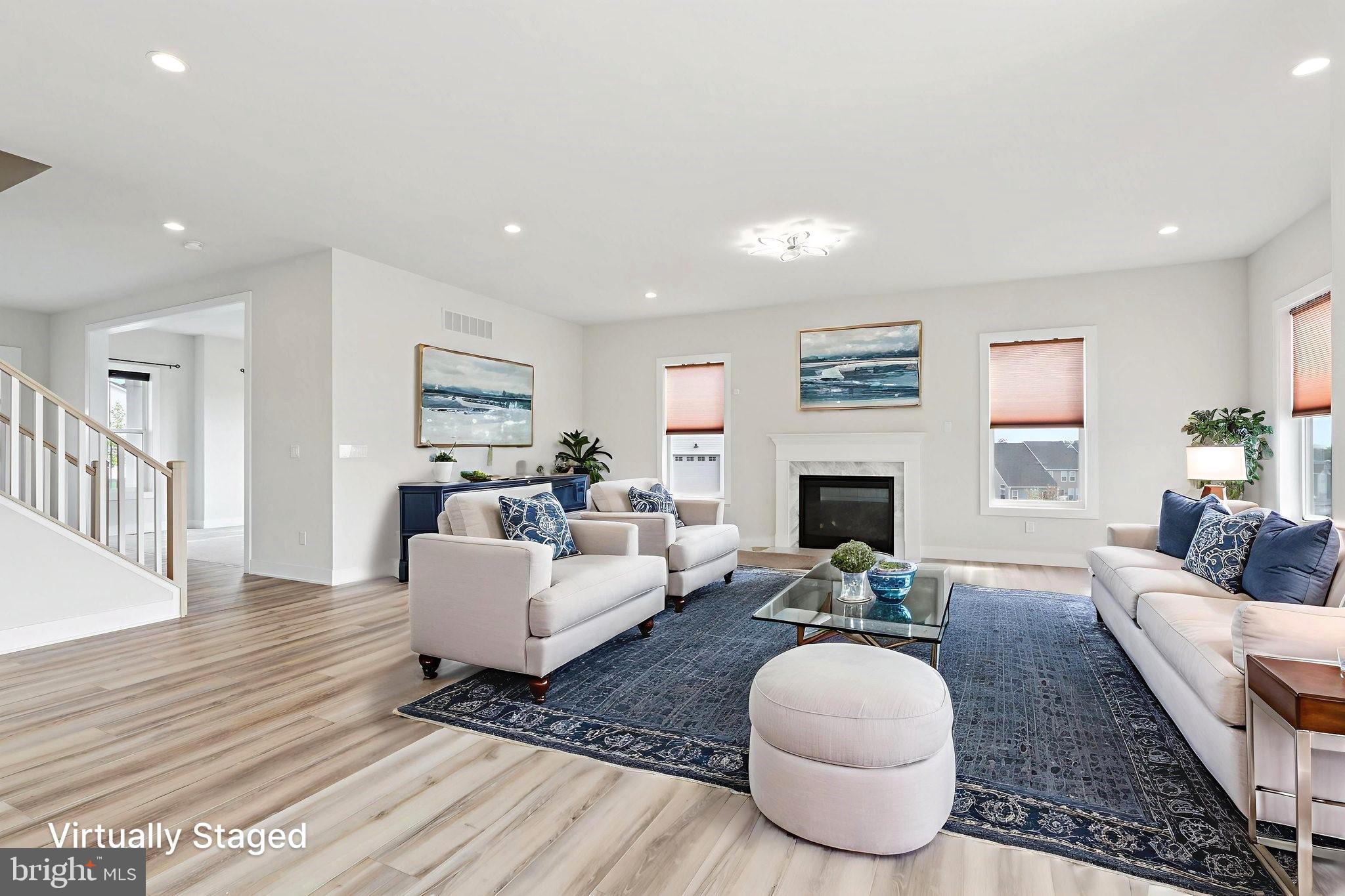 RESERVE AT CENTER SQUARE - Residential