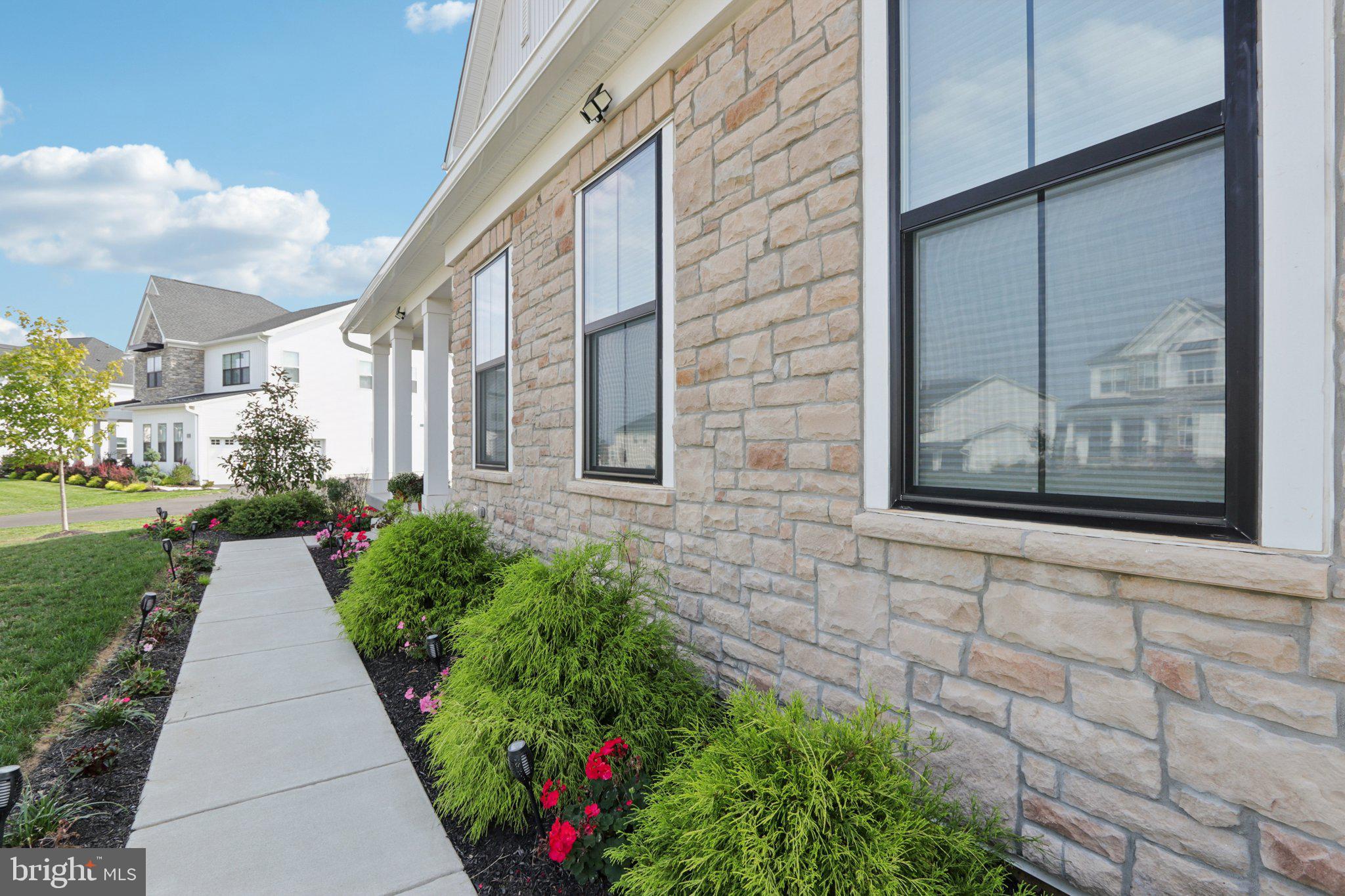 RESERVE AT CENTER SQUARE - Residential
