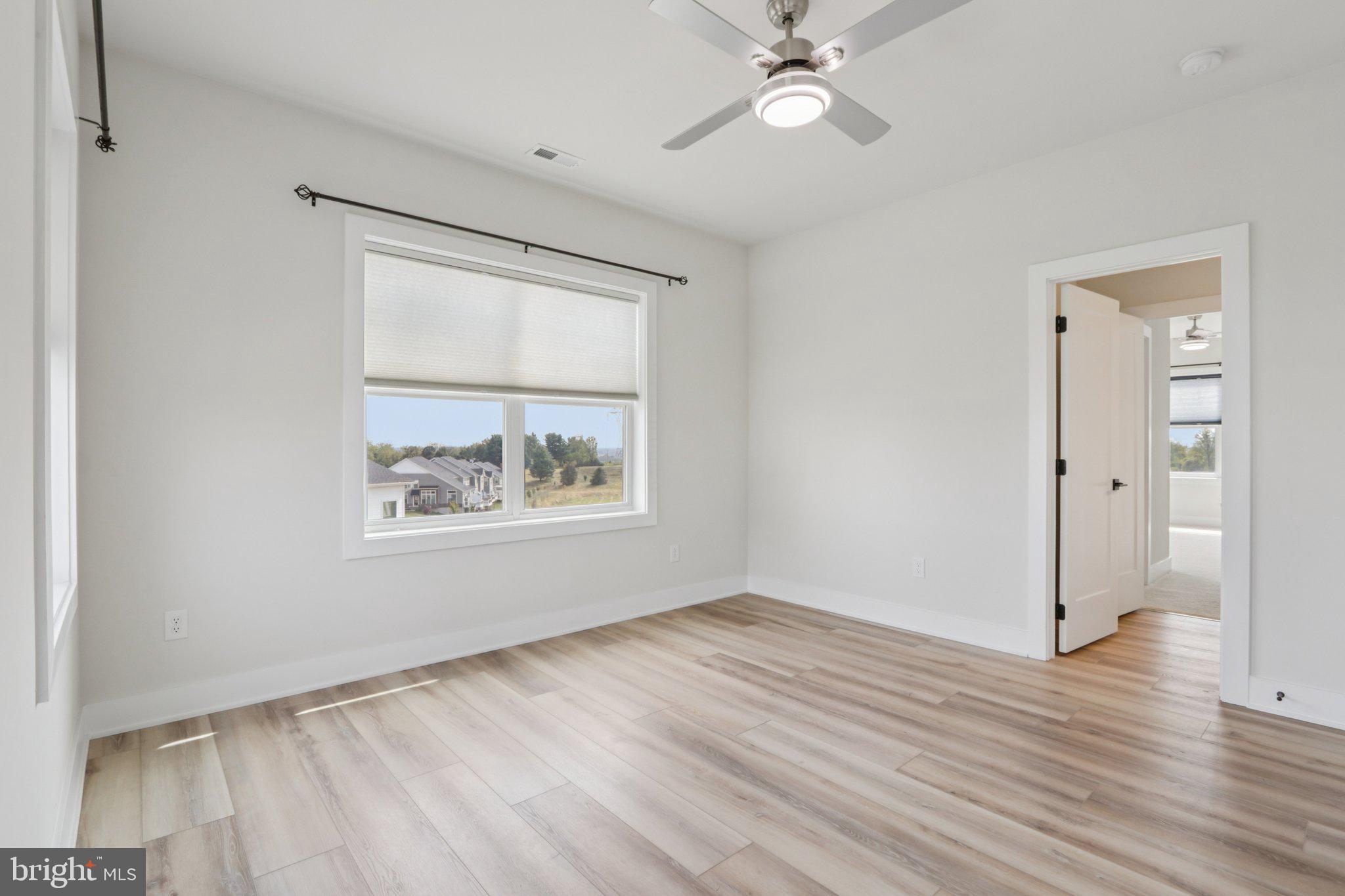 RESERVE AT CENTER SQUARE - Residential