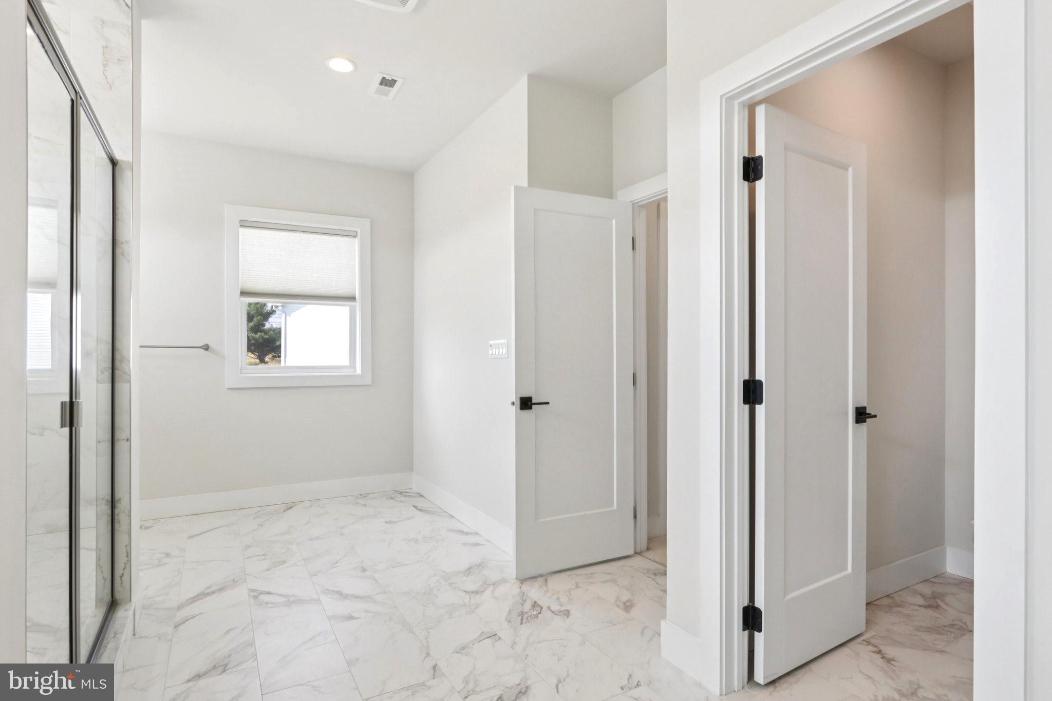 RESERVE AT CENTER SQUARE - Residential