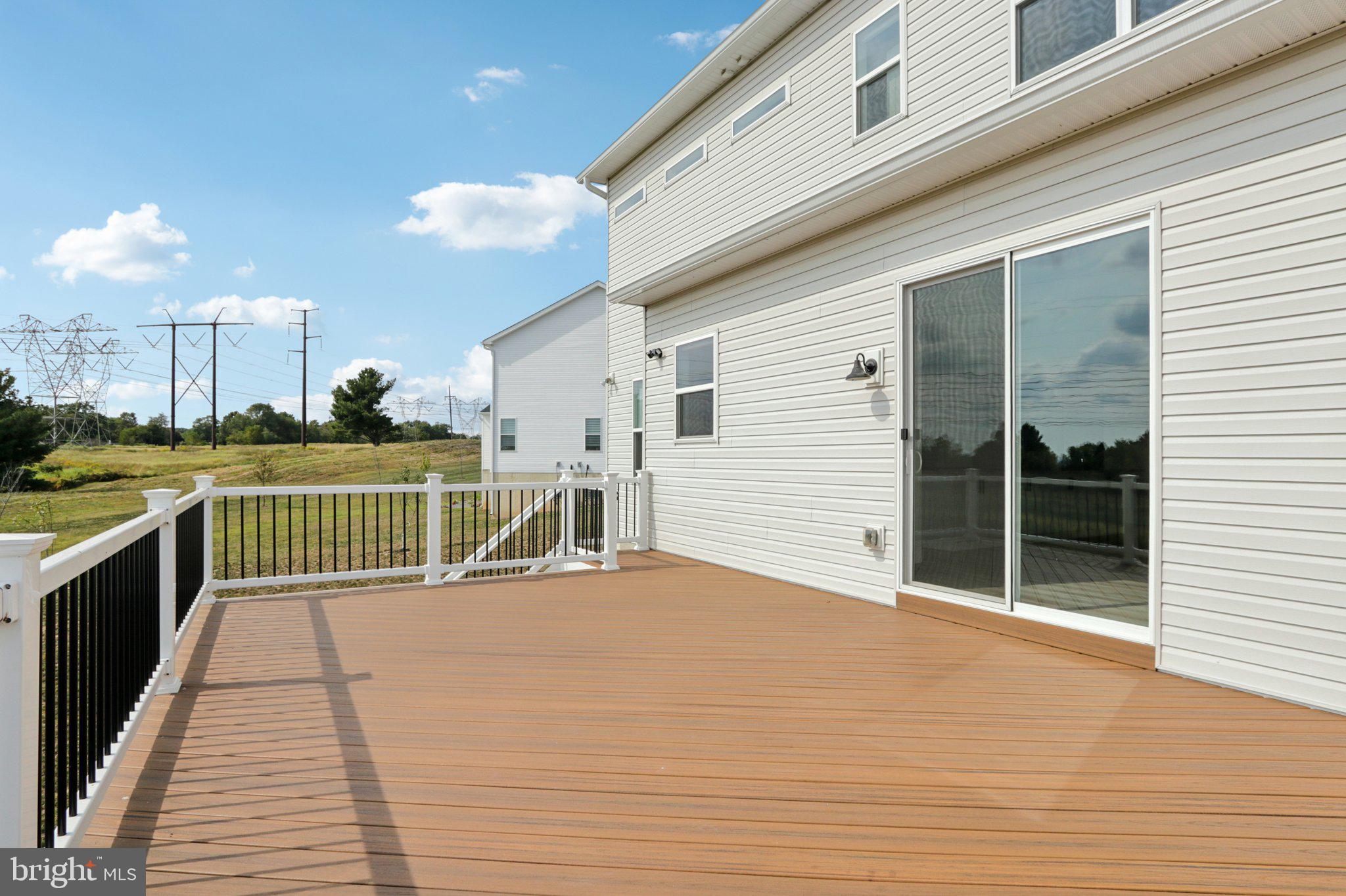 RESERVE AT CENTER SQUARE - Residential