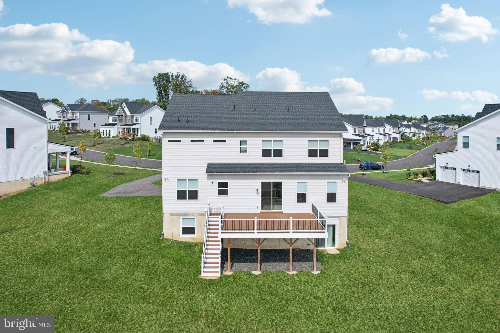 RESERVE AT CENTER SQUARE - Residential