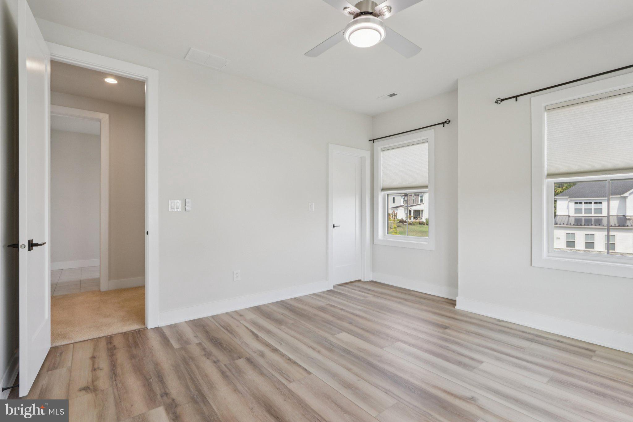 RESERVE AT CENTER SQUARE - Residential