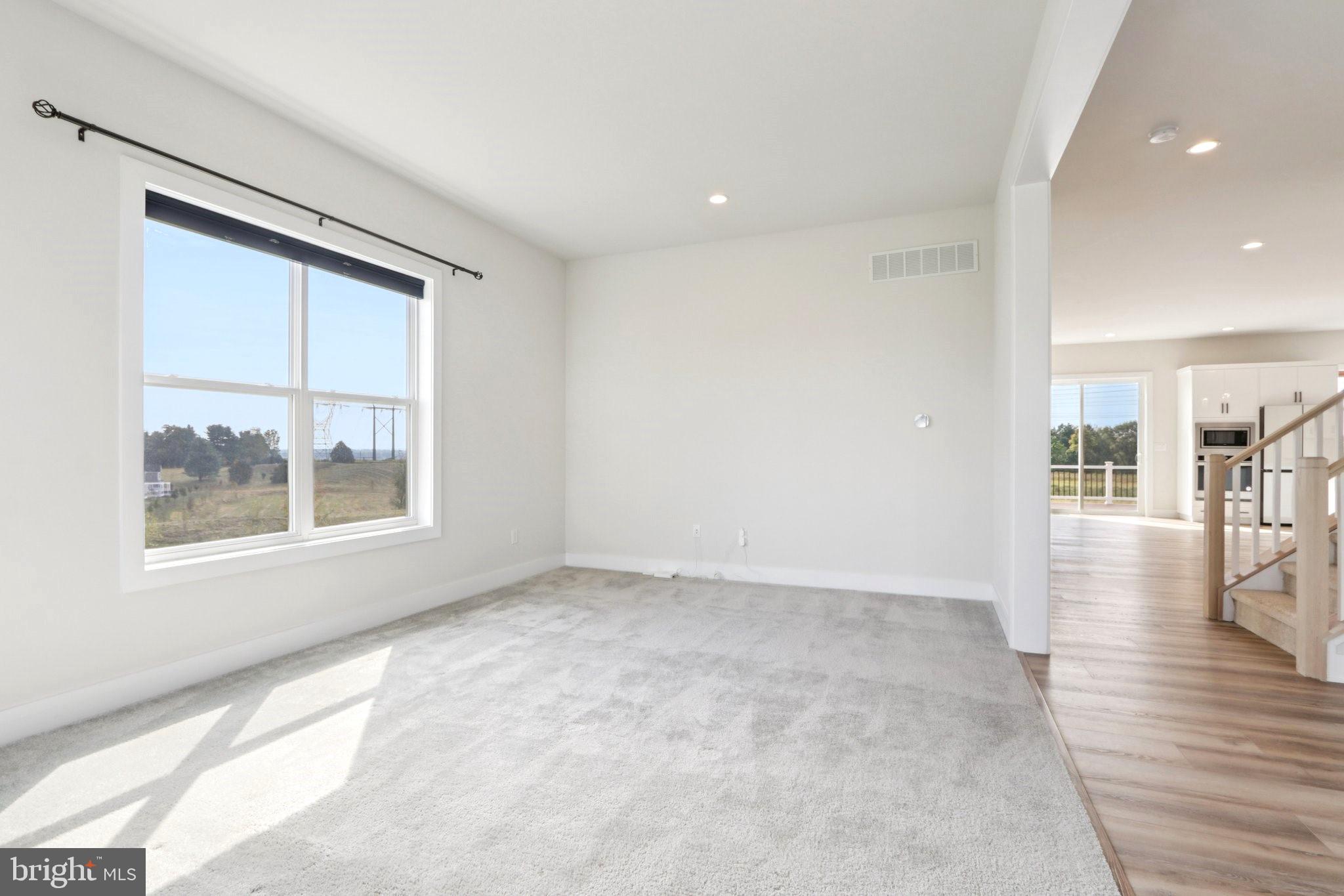 RESERVE AT CENTER SQUARE - Residential