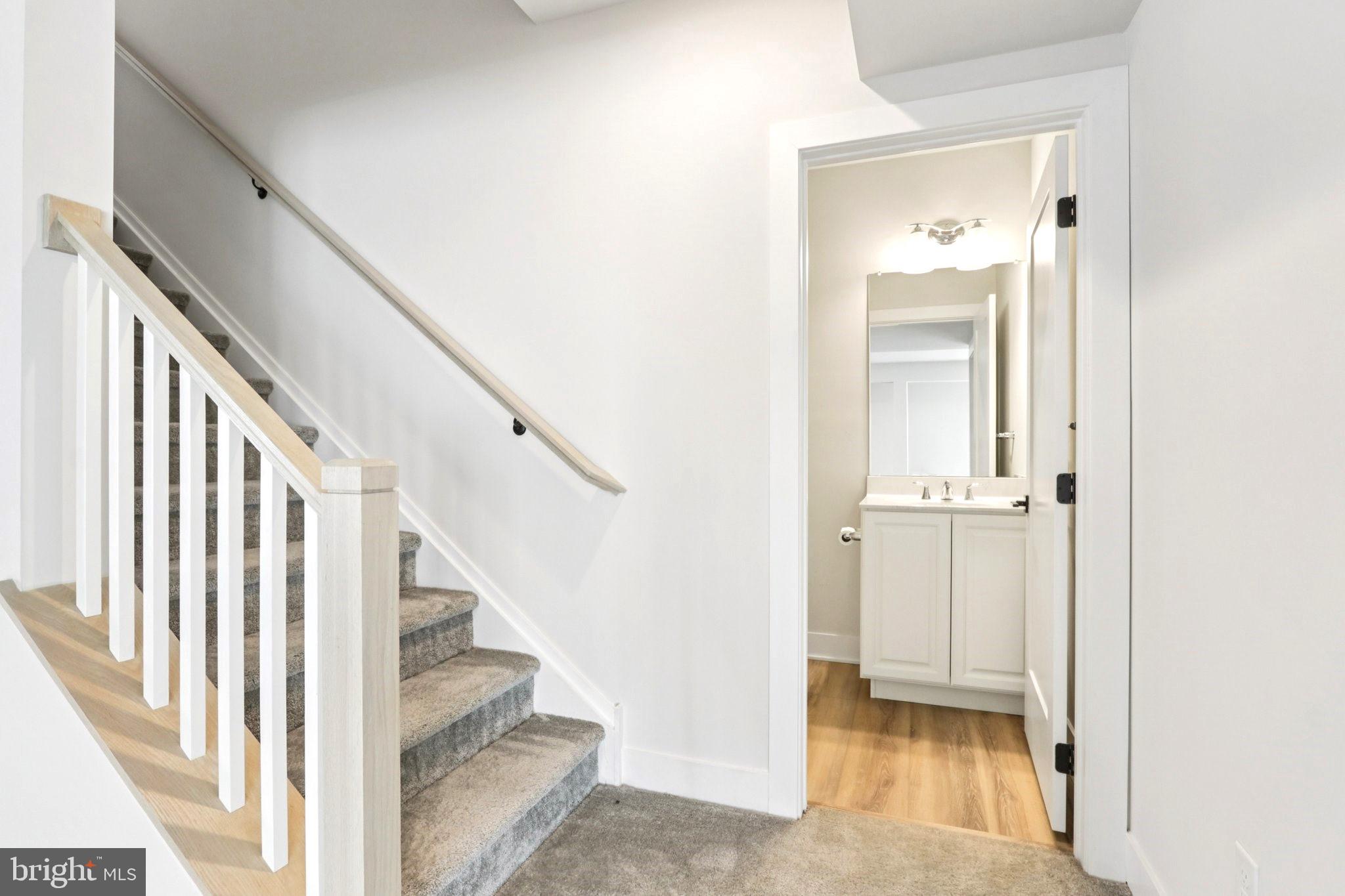 RESERVE AT CENTER SQUARE - Residential