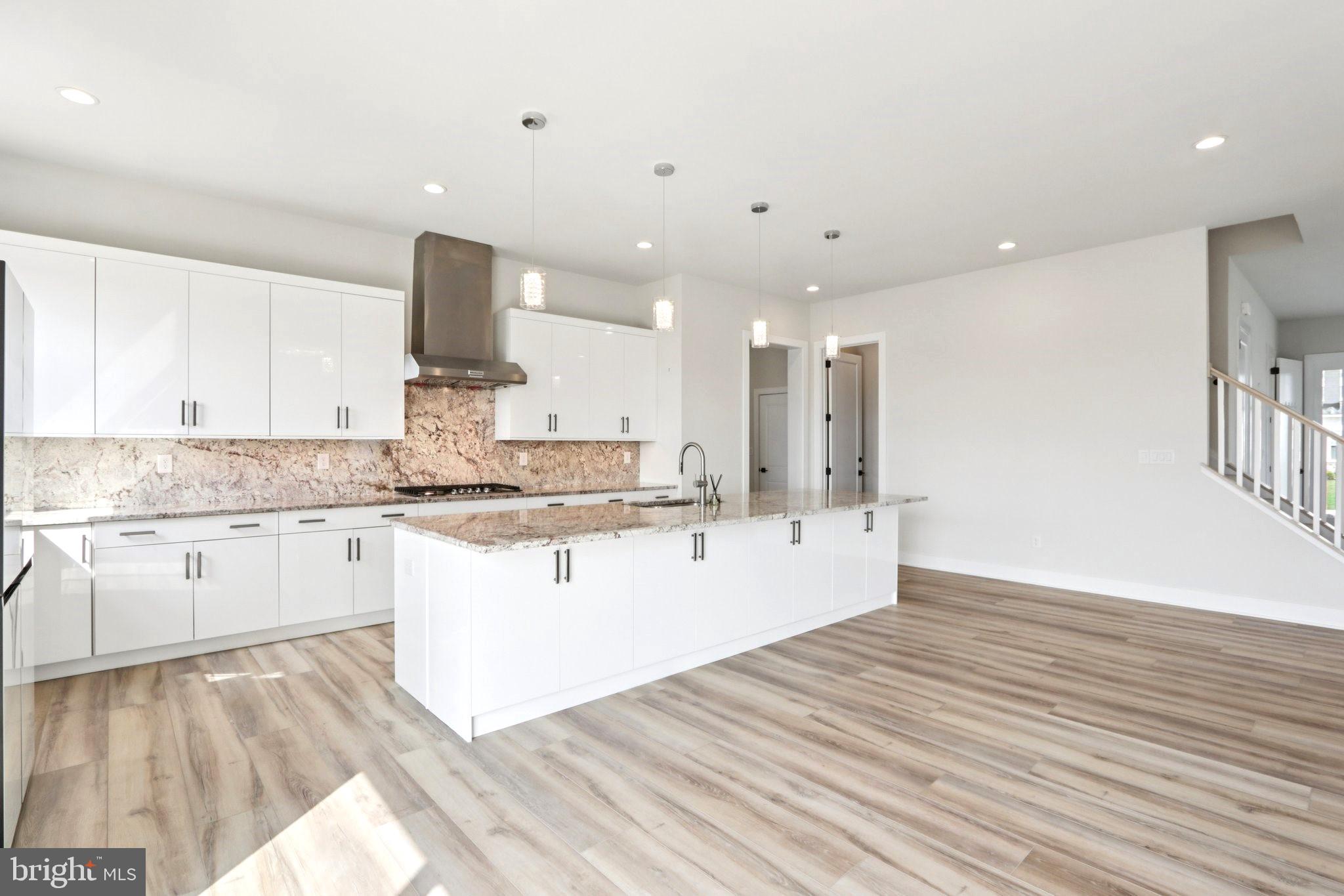 RESERVE AT CENTER SQUARE - Residential