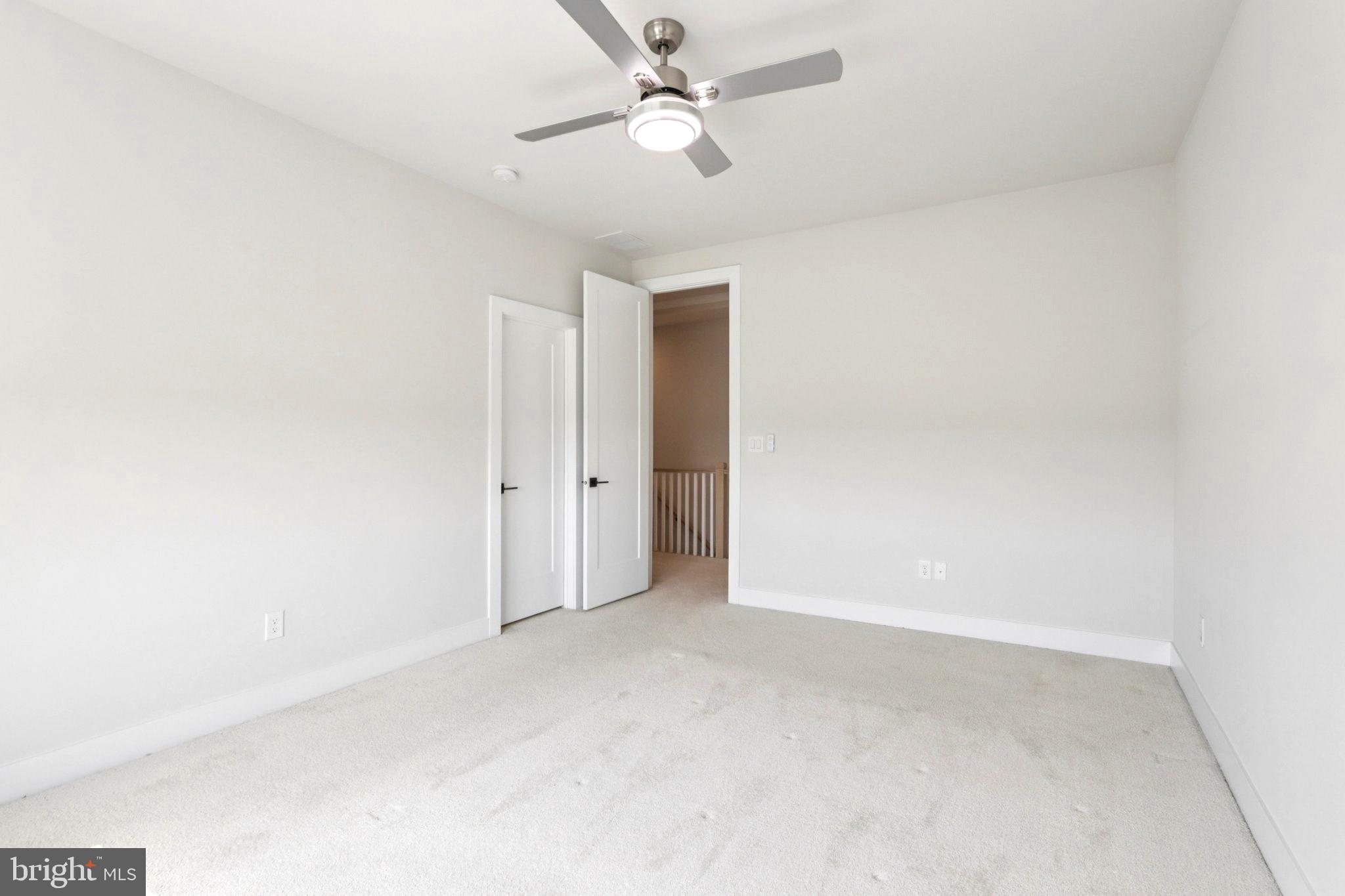 RESERVE AT CENTER SQUARE - Residential