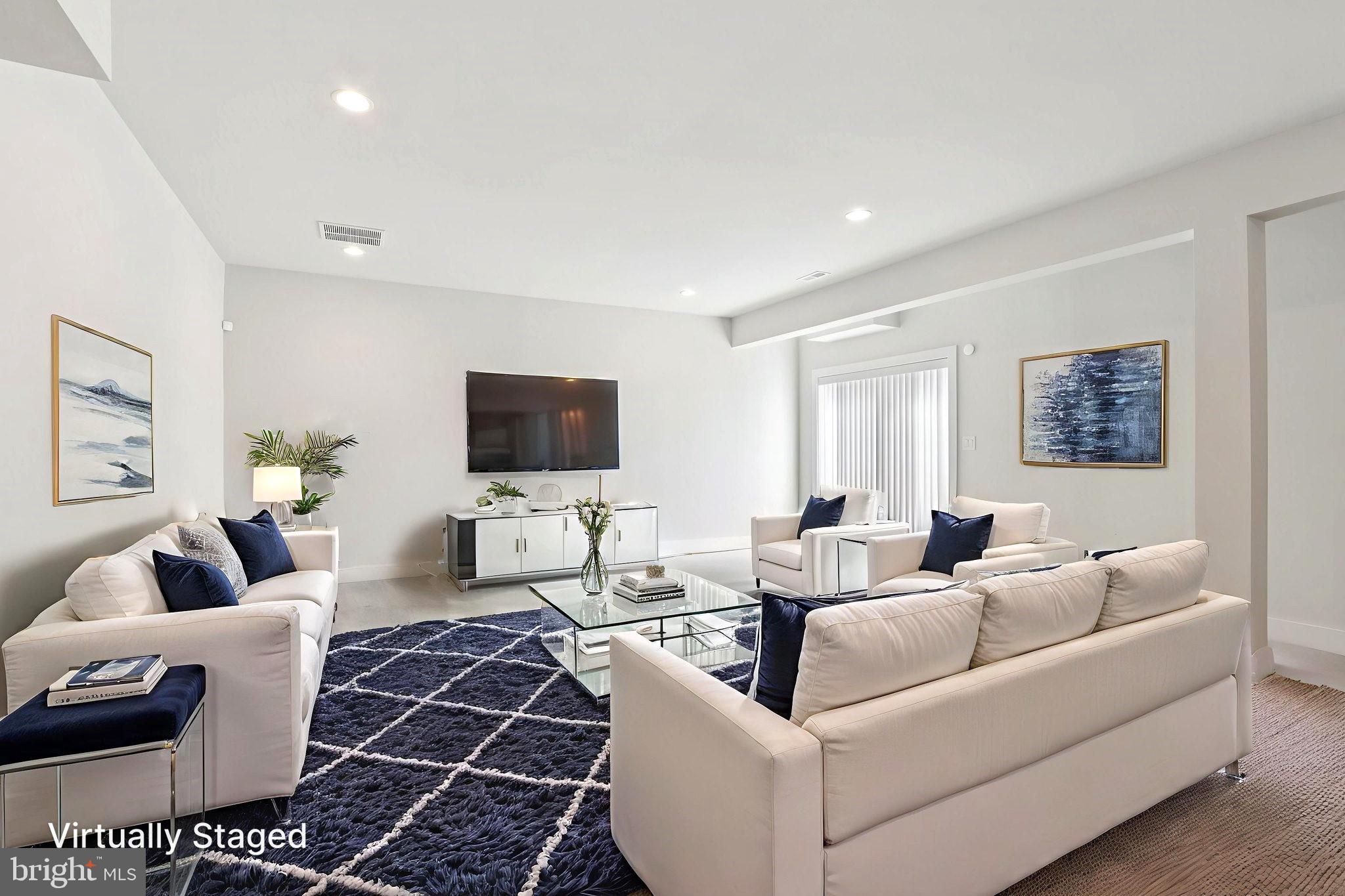 RESERVE AT CENTER SQUARE - Residential