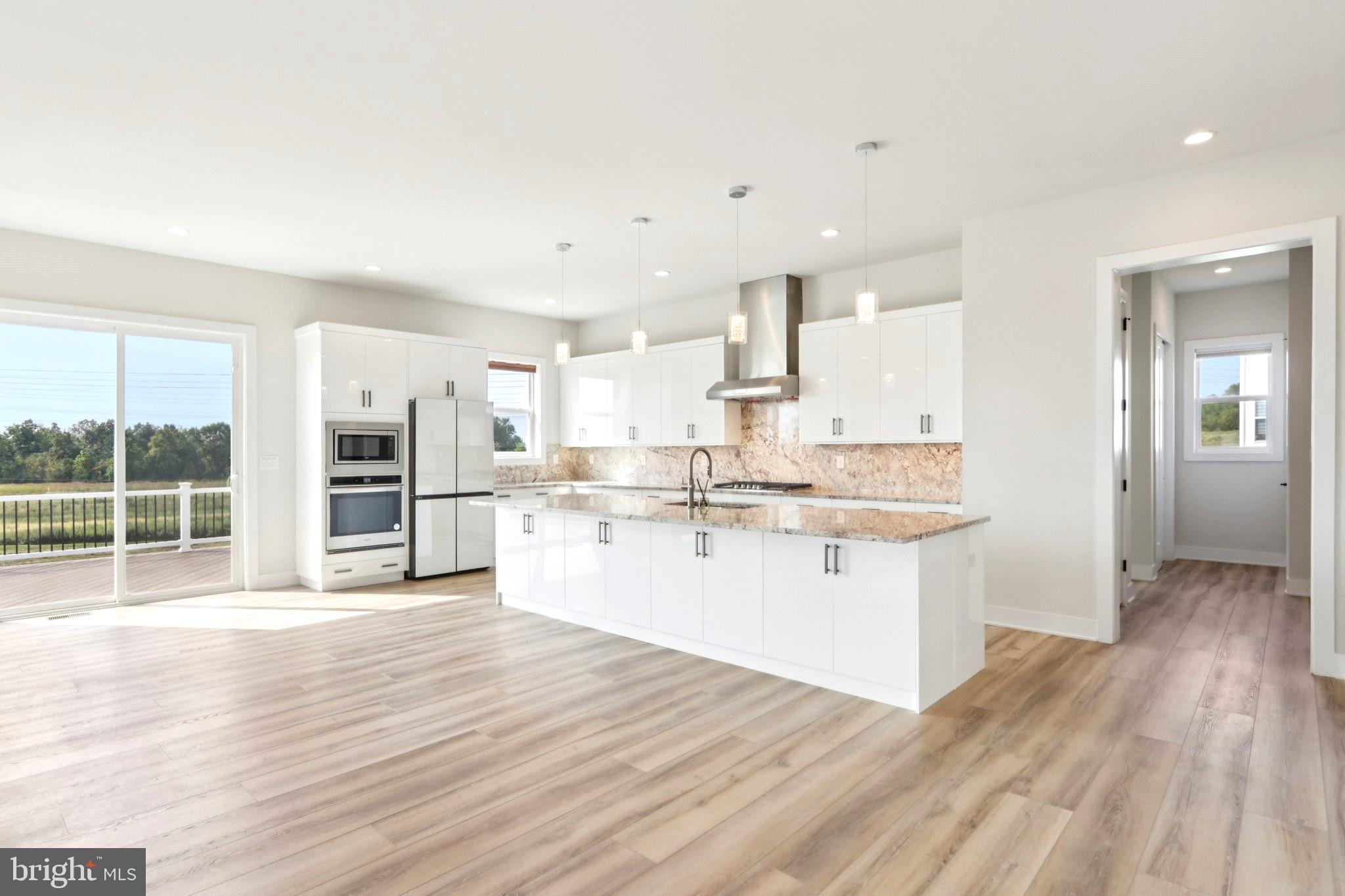 RESERVE AT CENTER SQUARE - Residential