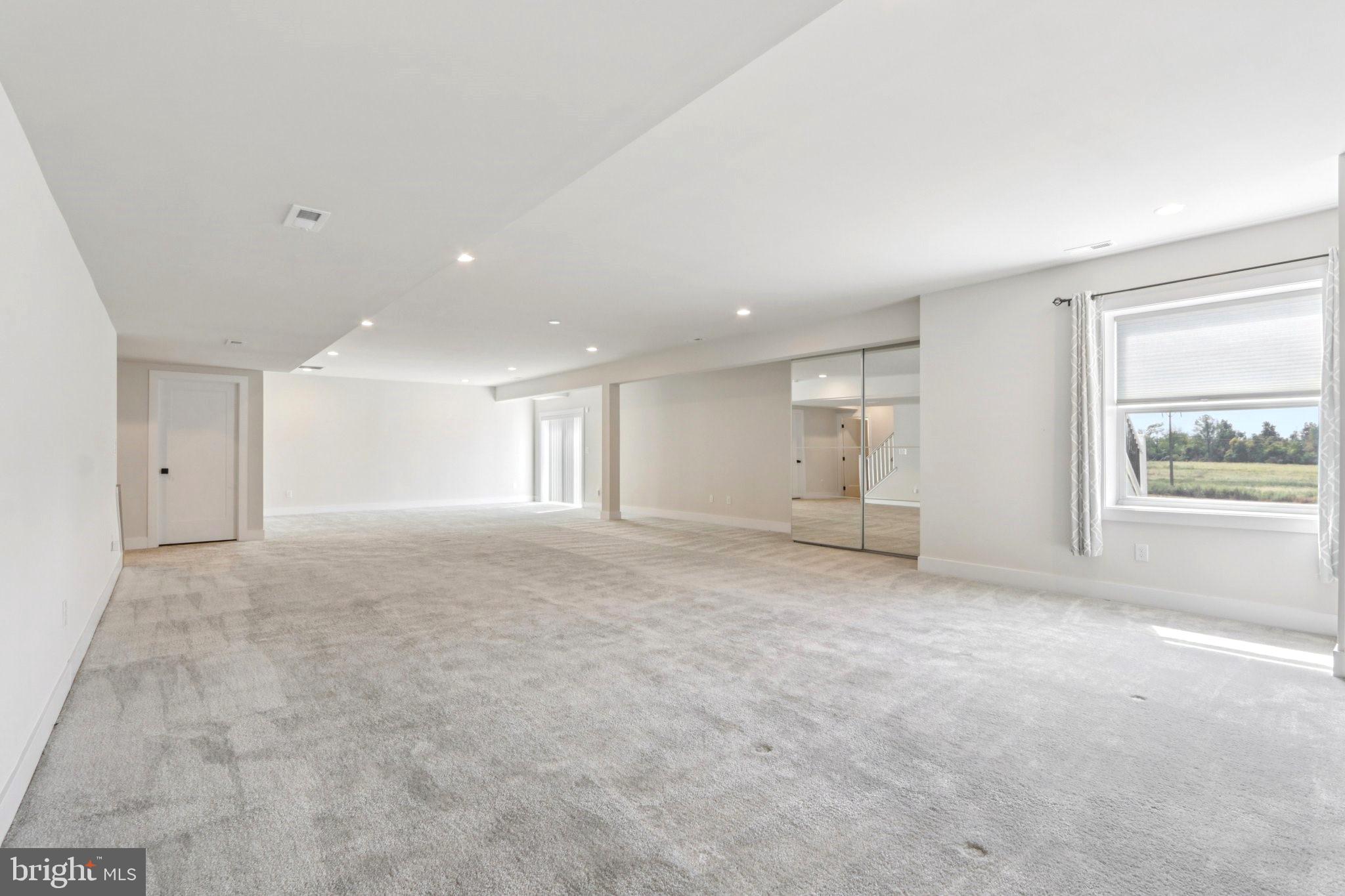 RESERVE AT CENTER SQUARE - Residential
