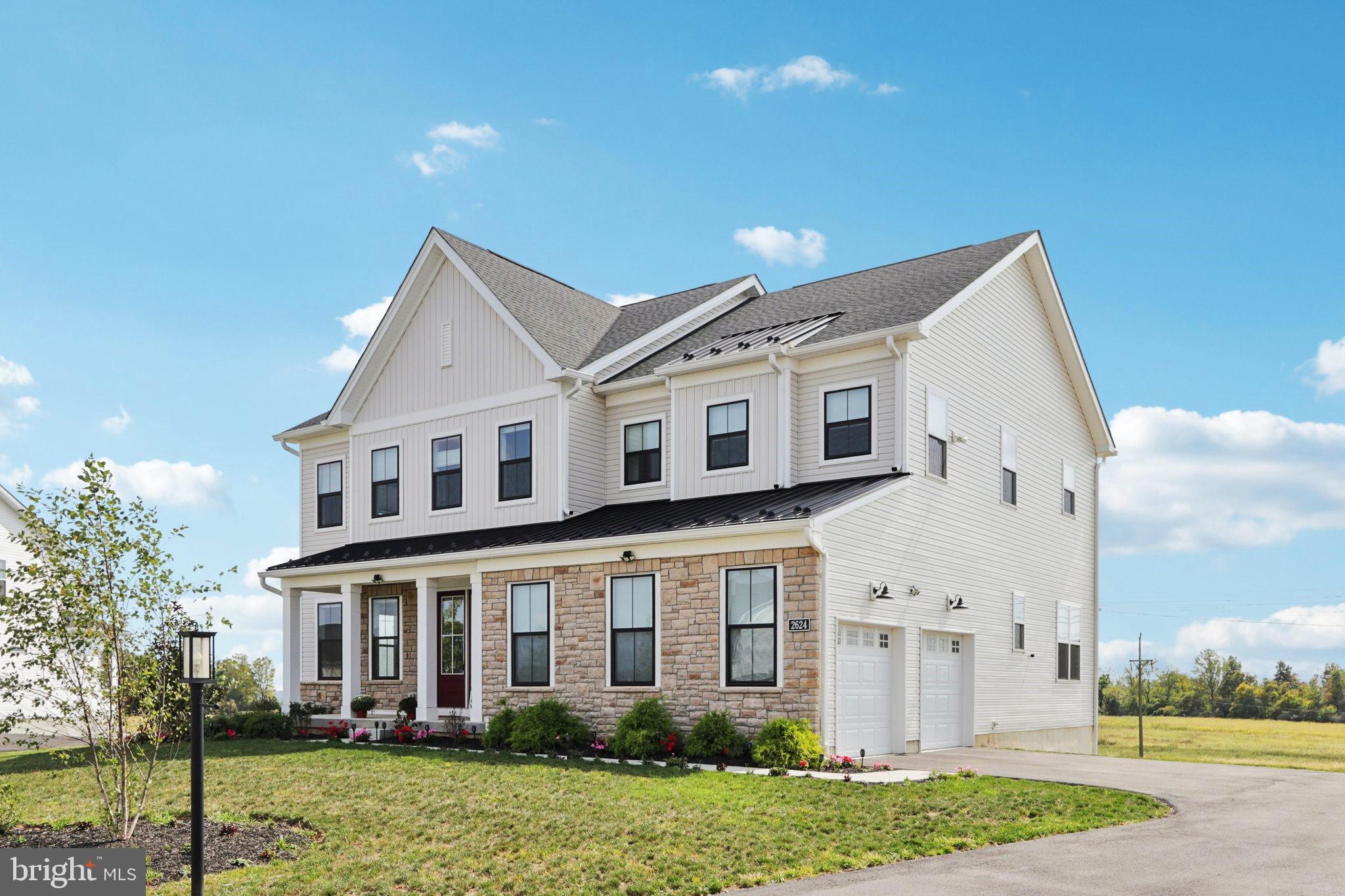 RESERVE AT CENTER SQUARE - Residential
