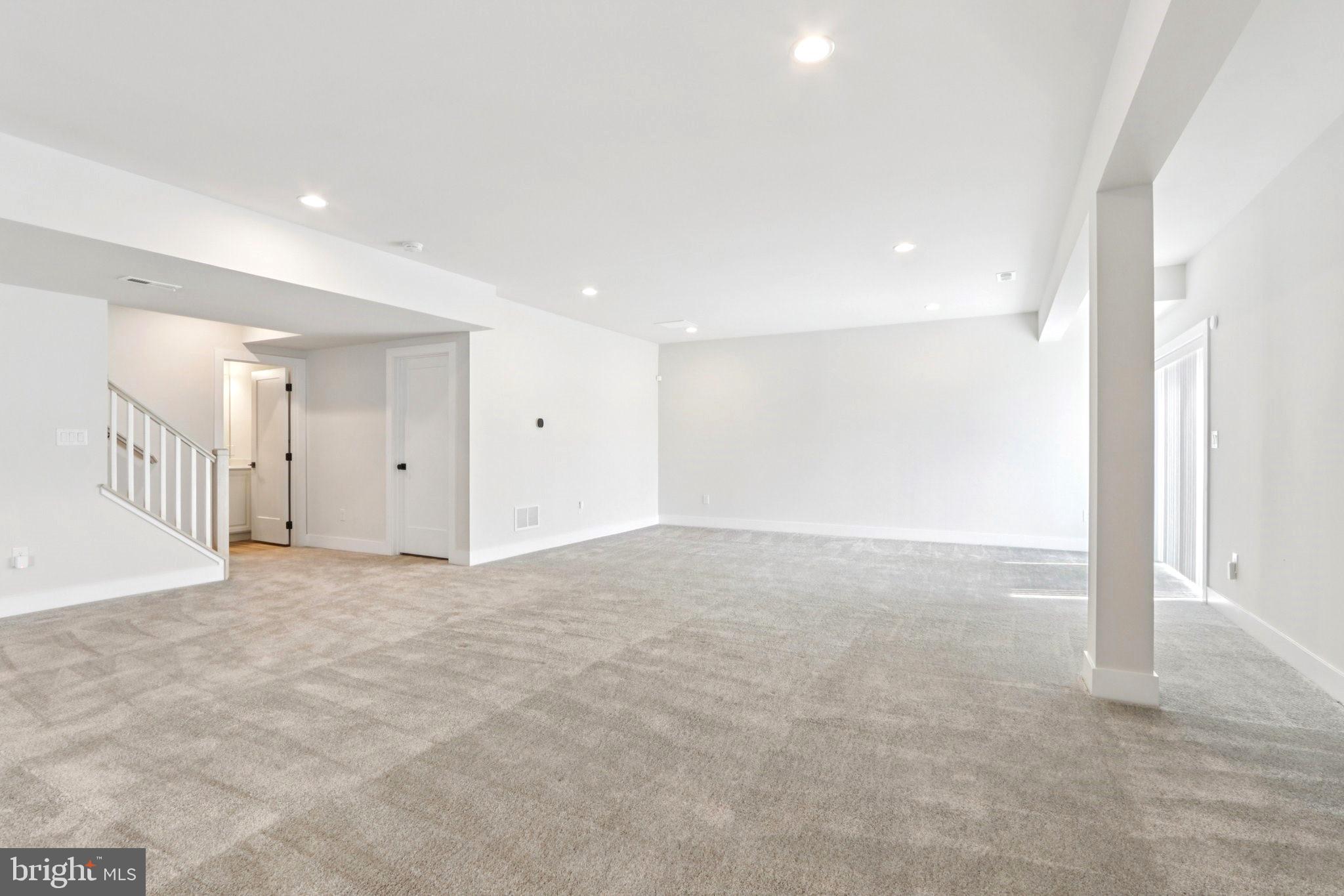 RESERVE AT CENTER SQUARE - Residential