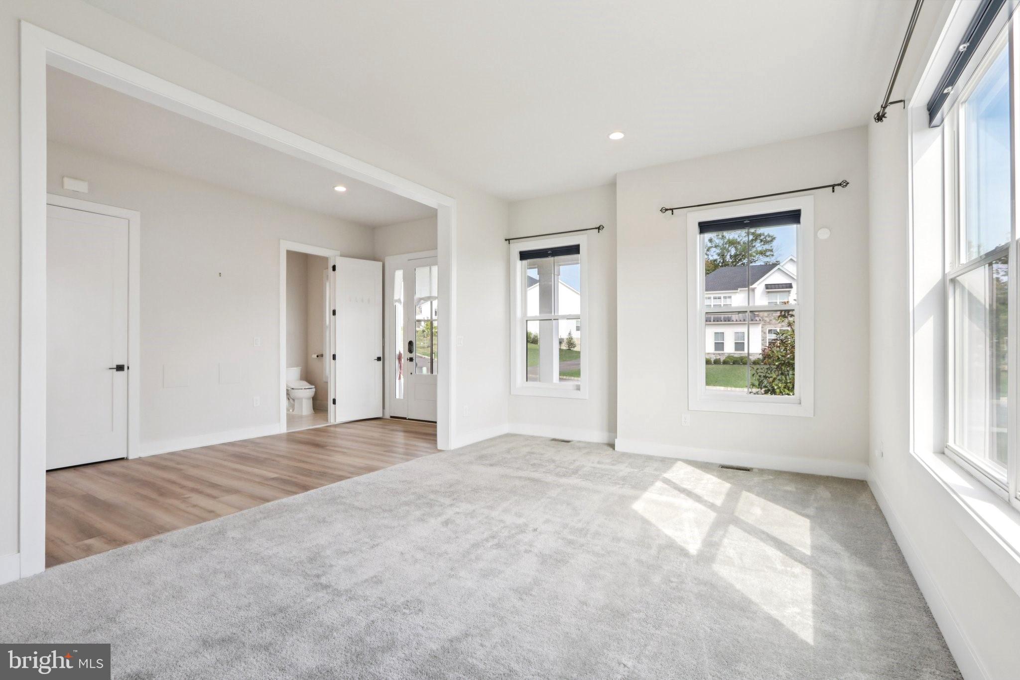RESERVE AT CENTER SQUARE - Residential
