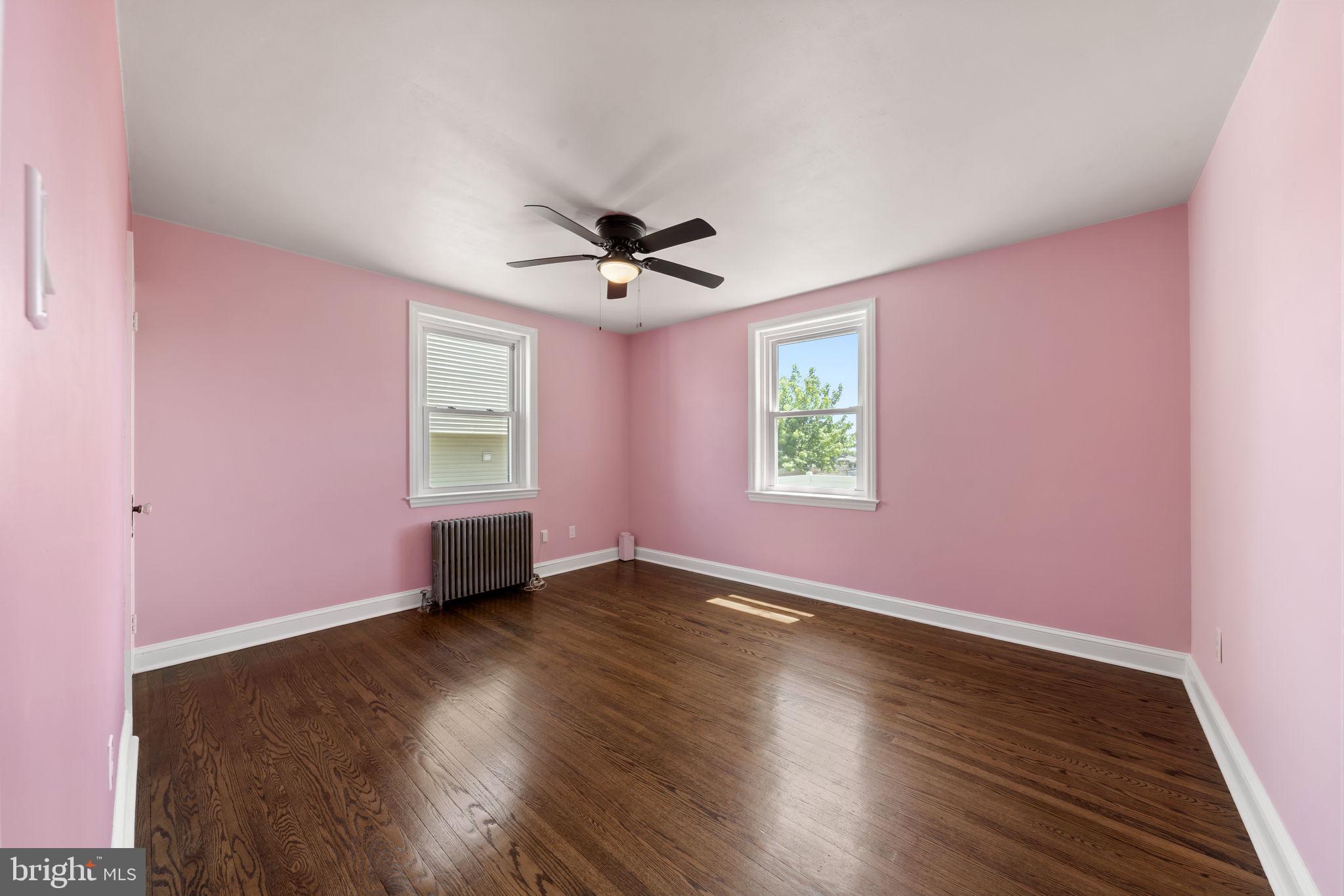 CLIFTON HEIGHTS - Residential