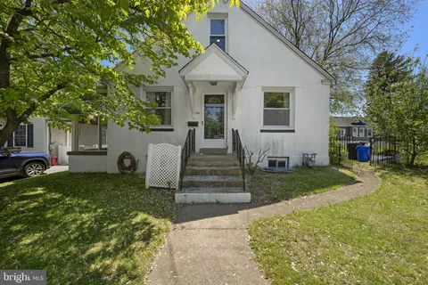 282 Davis Avenue, Clifton Heights, PA MLS: PADE2113244