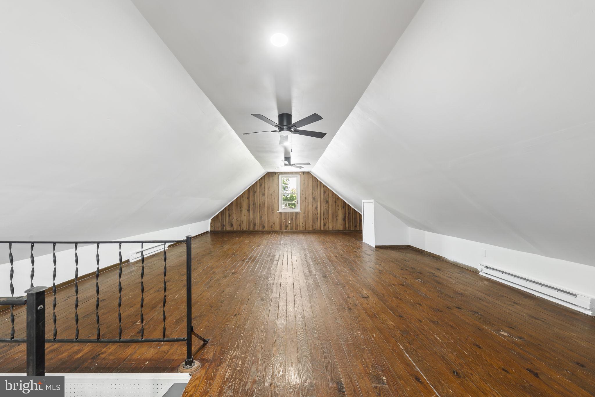 CLIFTON HEIGHTS - Residential