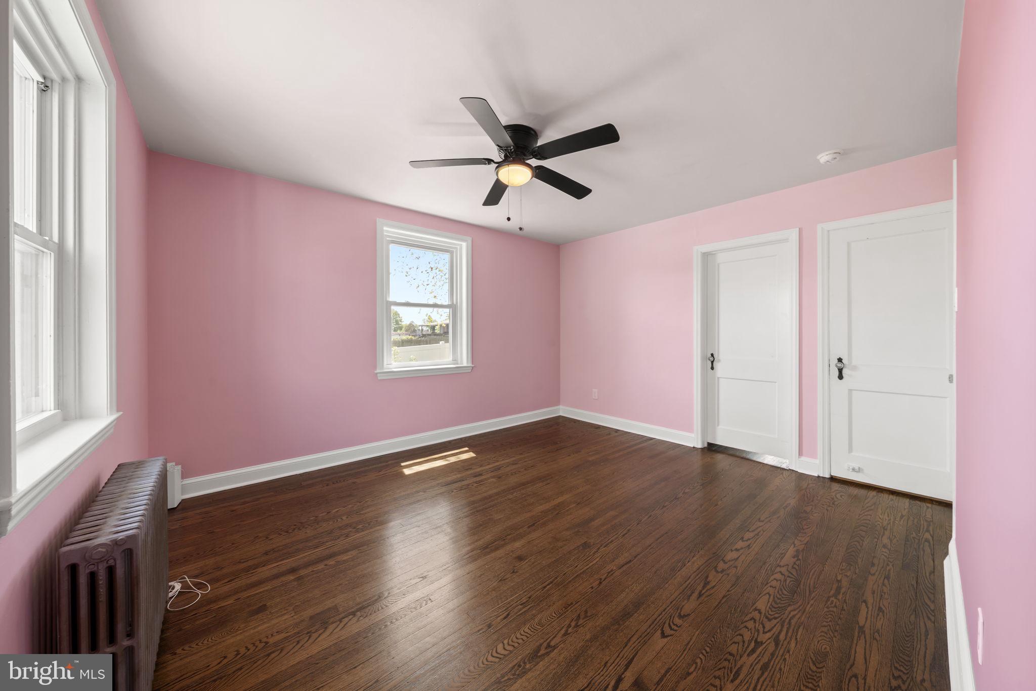CLIFTON HEIGHTS - Residential