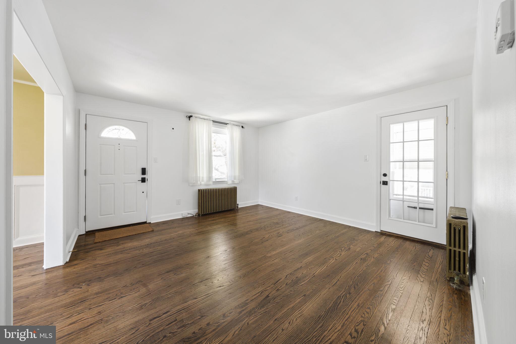CLIFTON HEIGHTS - Residential