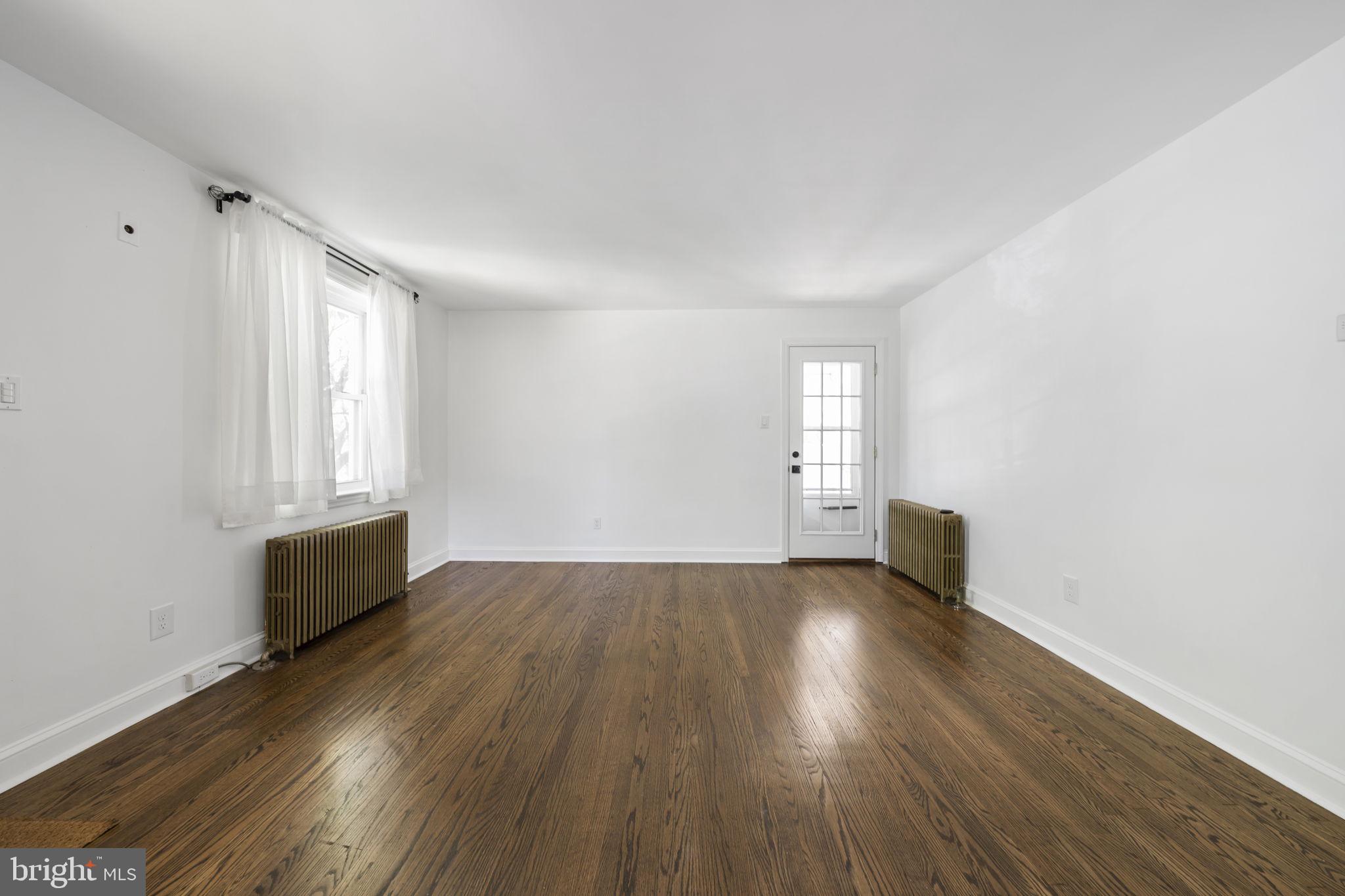 CLIFTON HEIGHTS - Residential