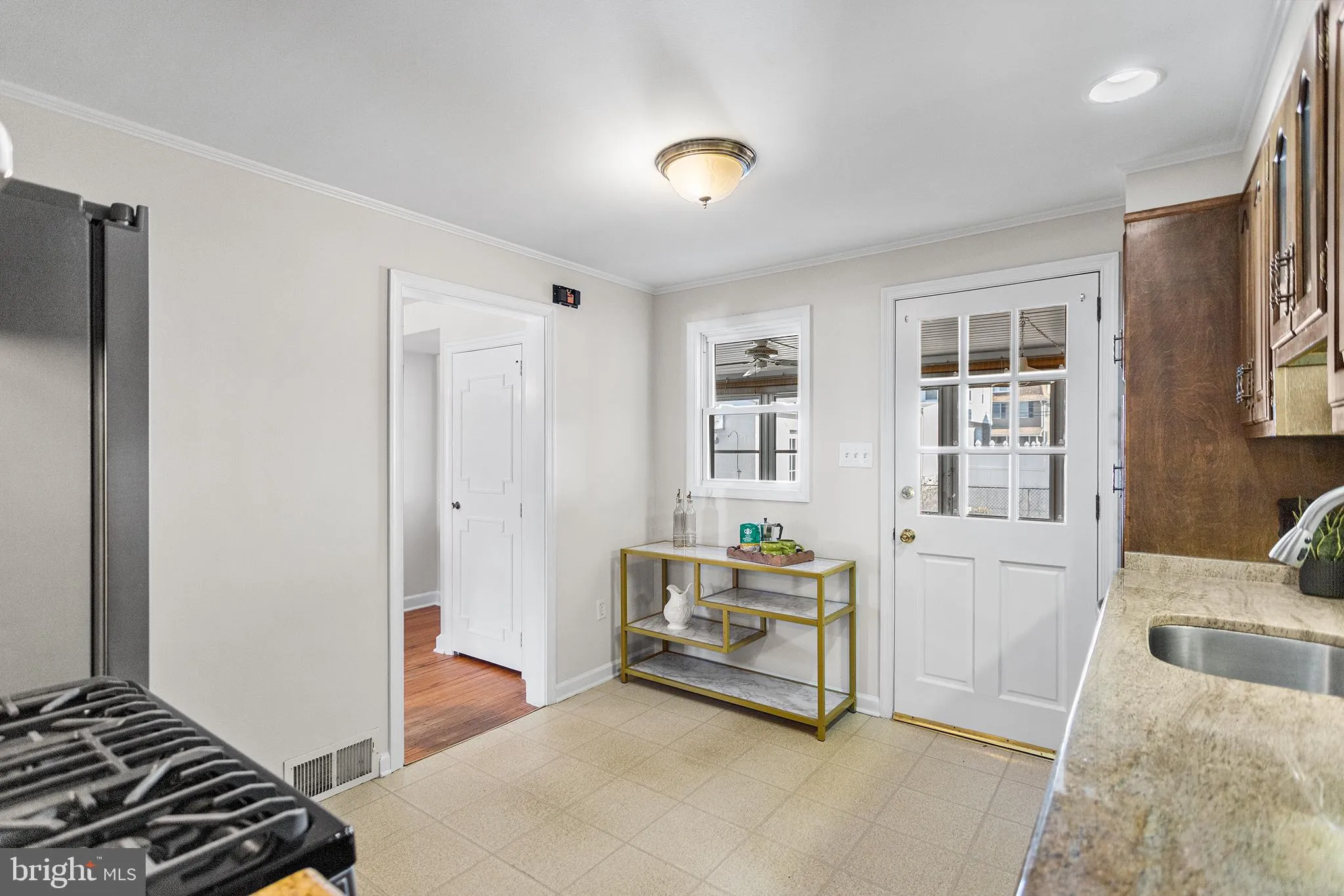 Folsom, Pennsylvania 19033, United States, 3 Bedrooms Bedrooms, ,2 BathroomsBathrooms,Residential,Pending,87862