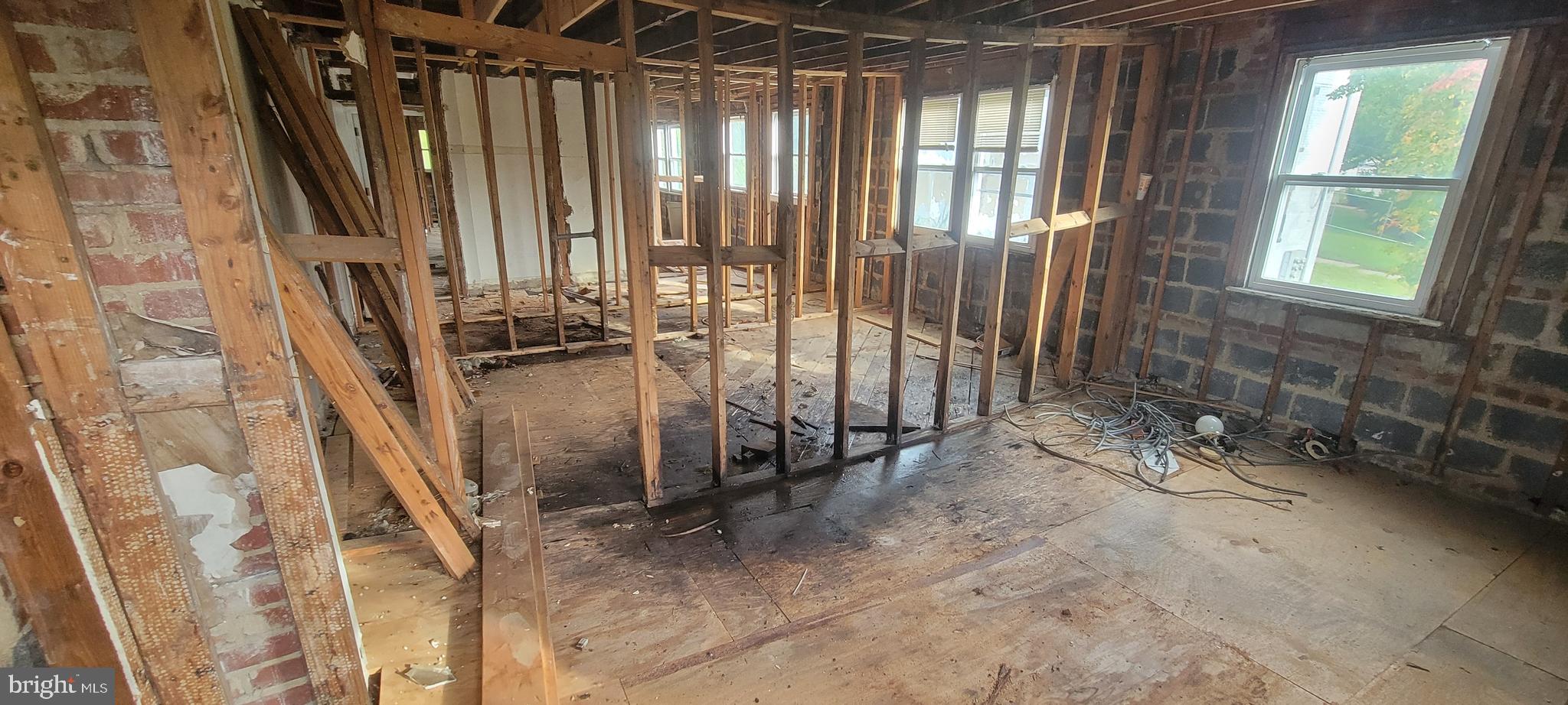 MARSHALL HEIGHTS - Residential Income