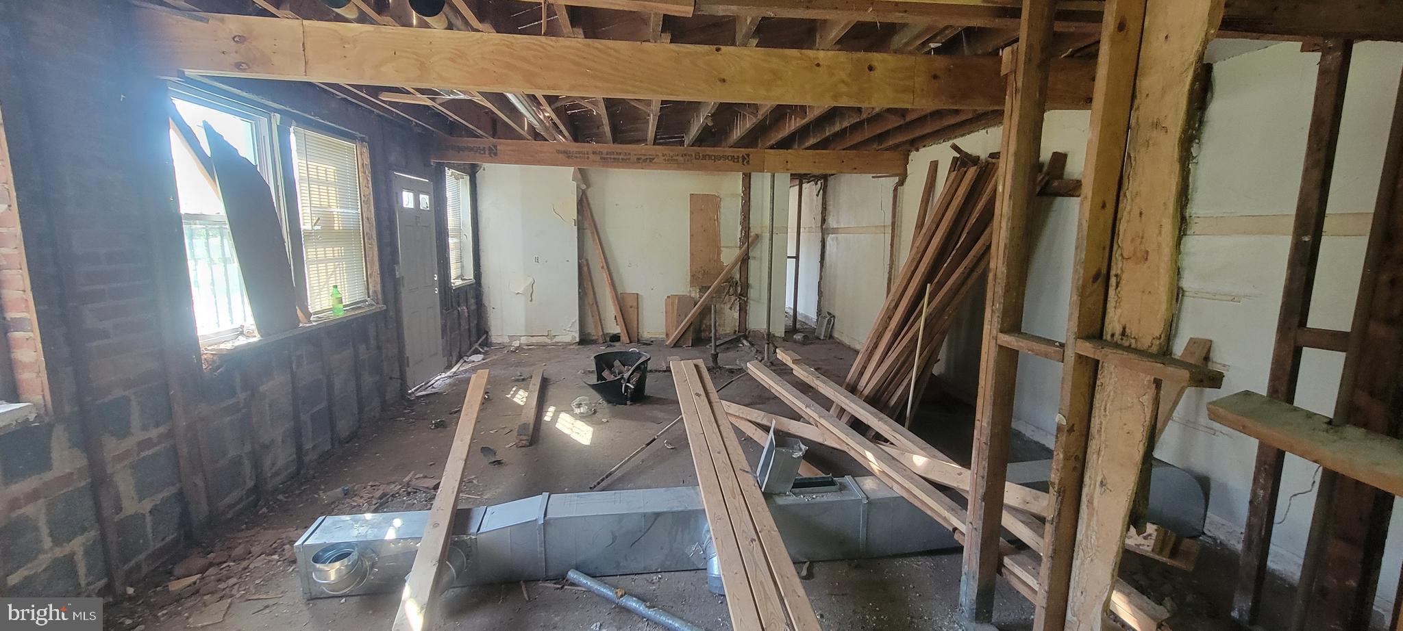 MARSHALL HEIGHTS - Residential Income