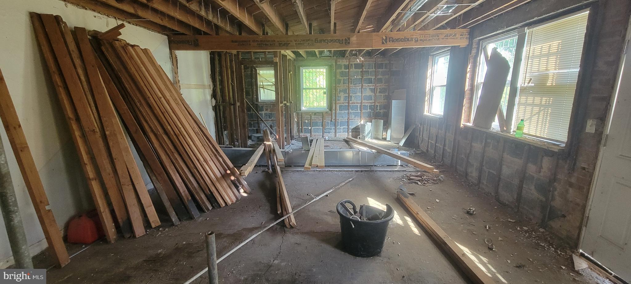 MARSHALL HEIGHTS - Residential Income