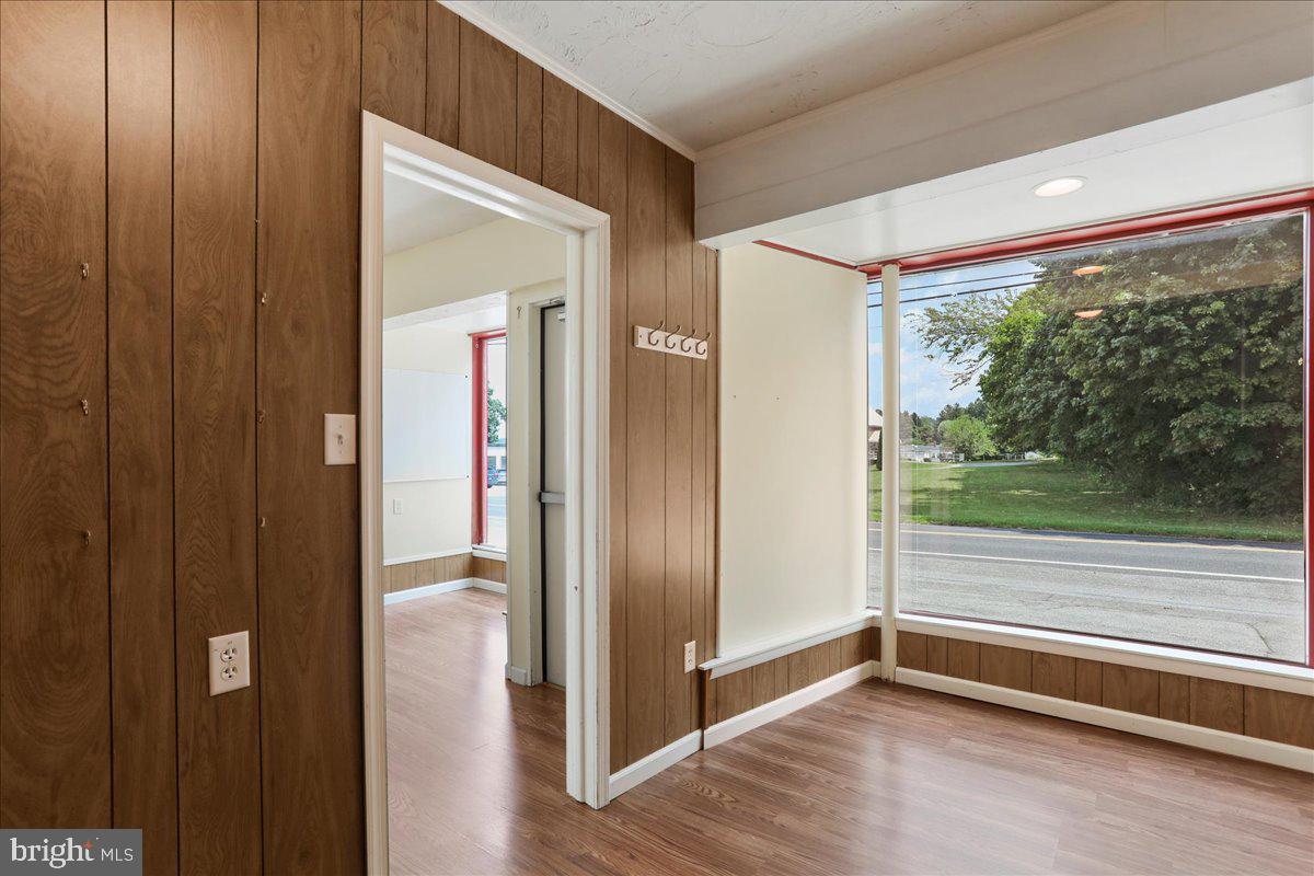 BLUE RIDGE SUMMIT - Commercial Lease