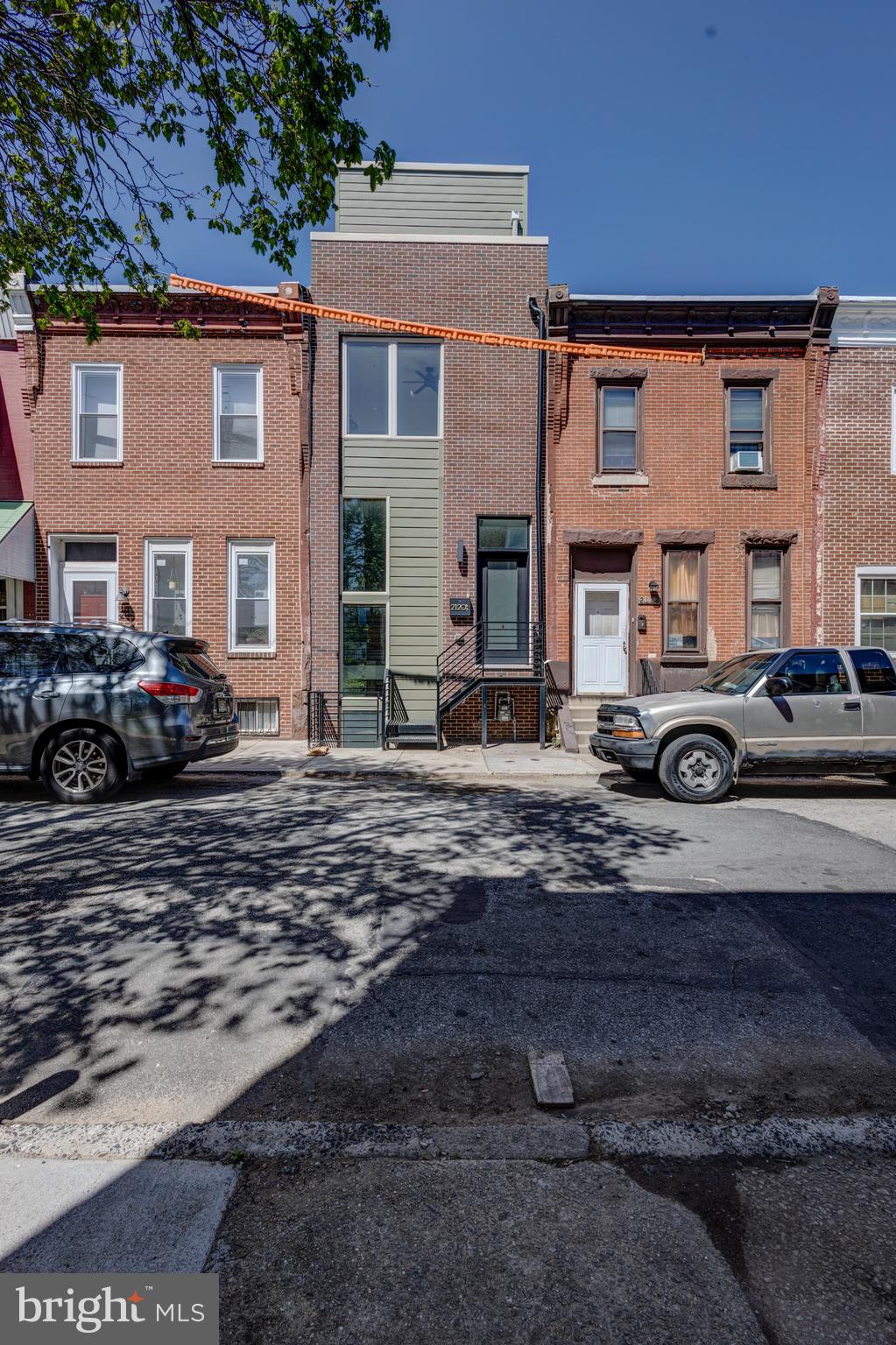 STRAWBERRY MANSION - Residential
