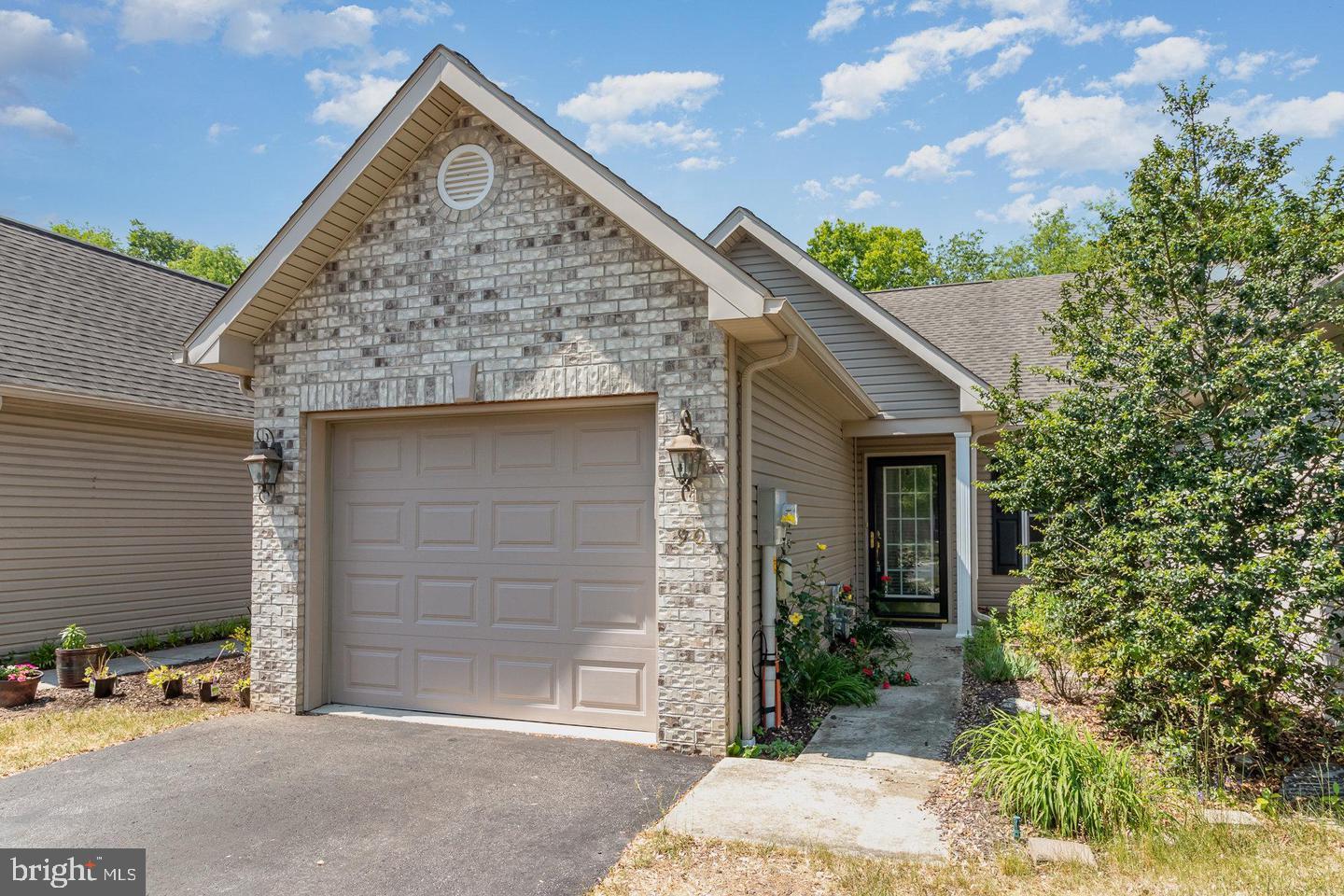 90 KESWICK DRIVE