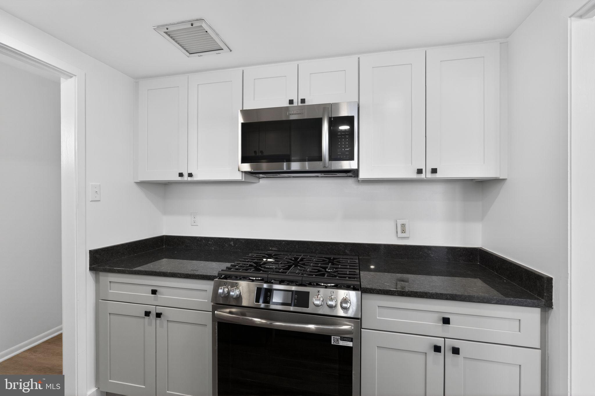 JENKINTOWN - Residential