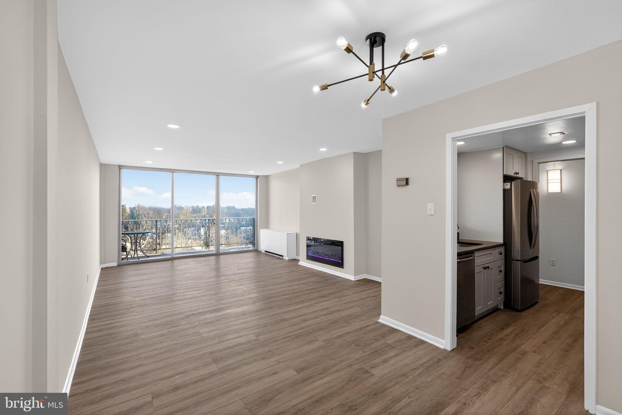 JENKINTOWN - Residential