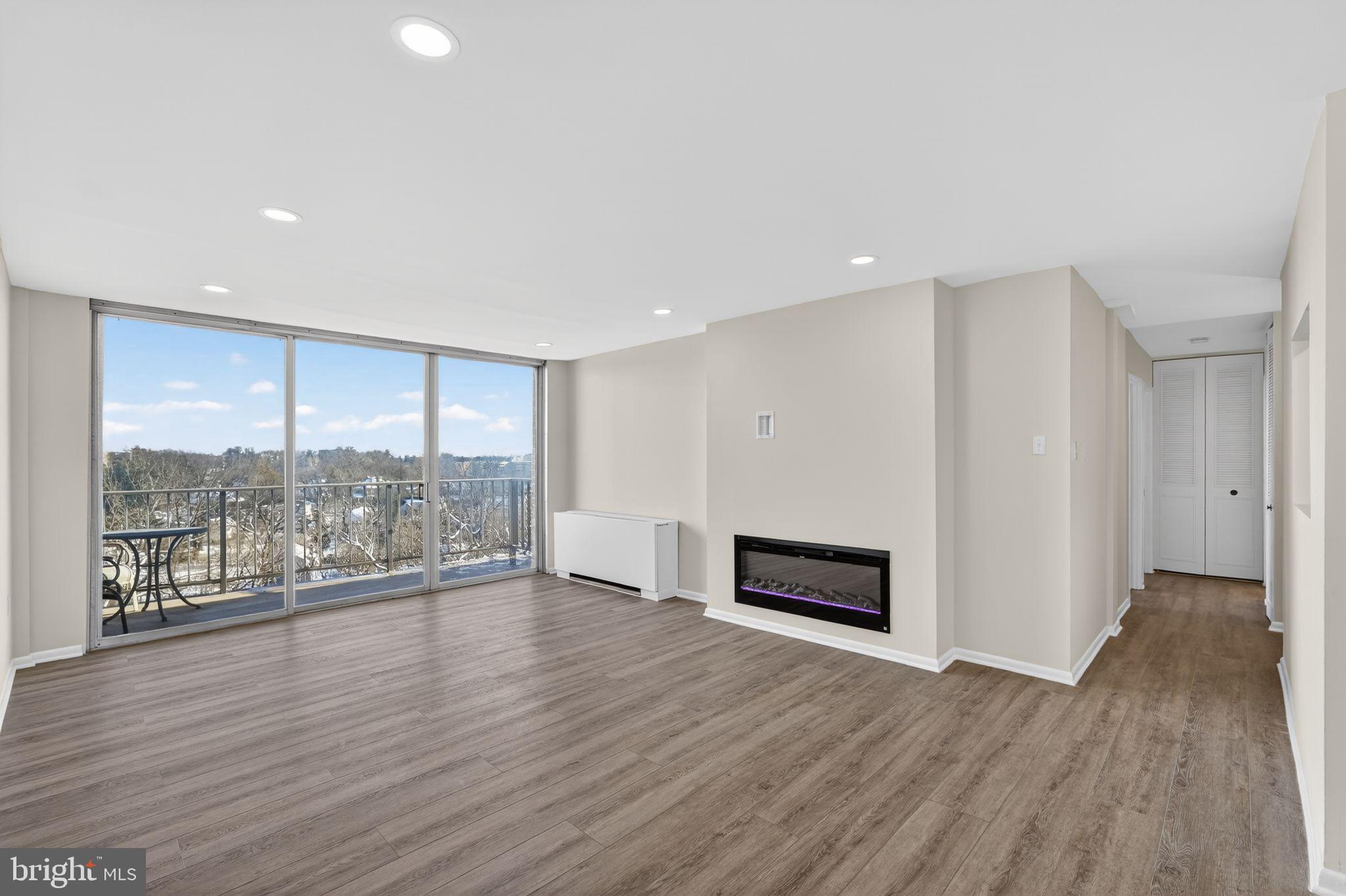 JENKINTOWN - Residential