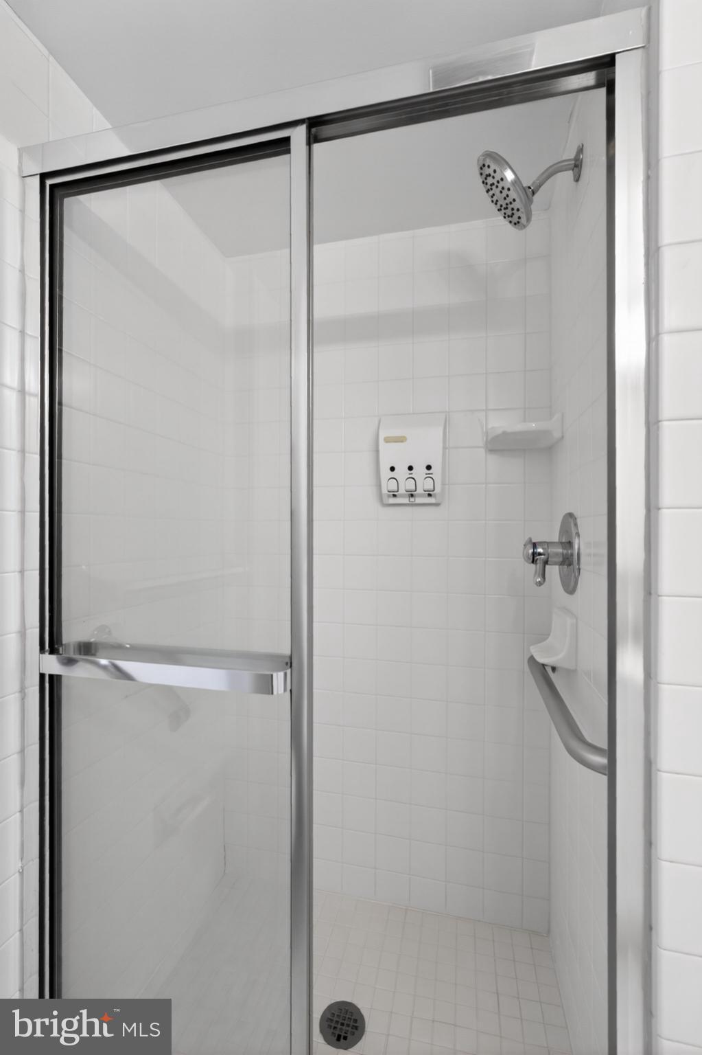 JENKINTOWN - Residential