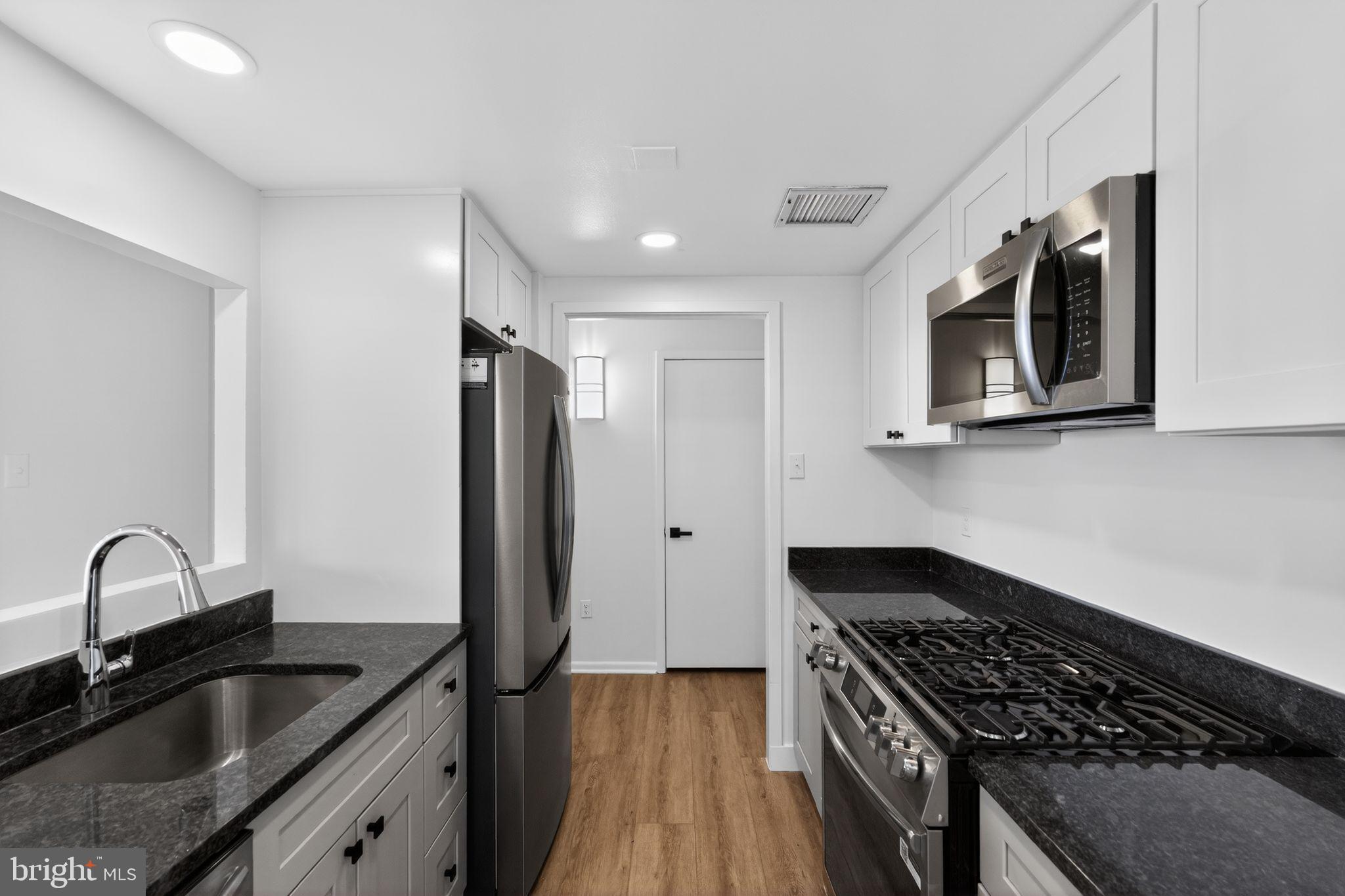 JENKINTOWN - Residential