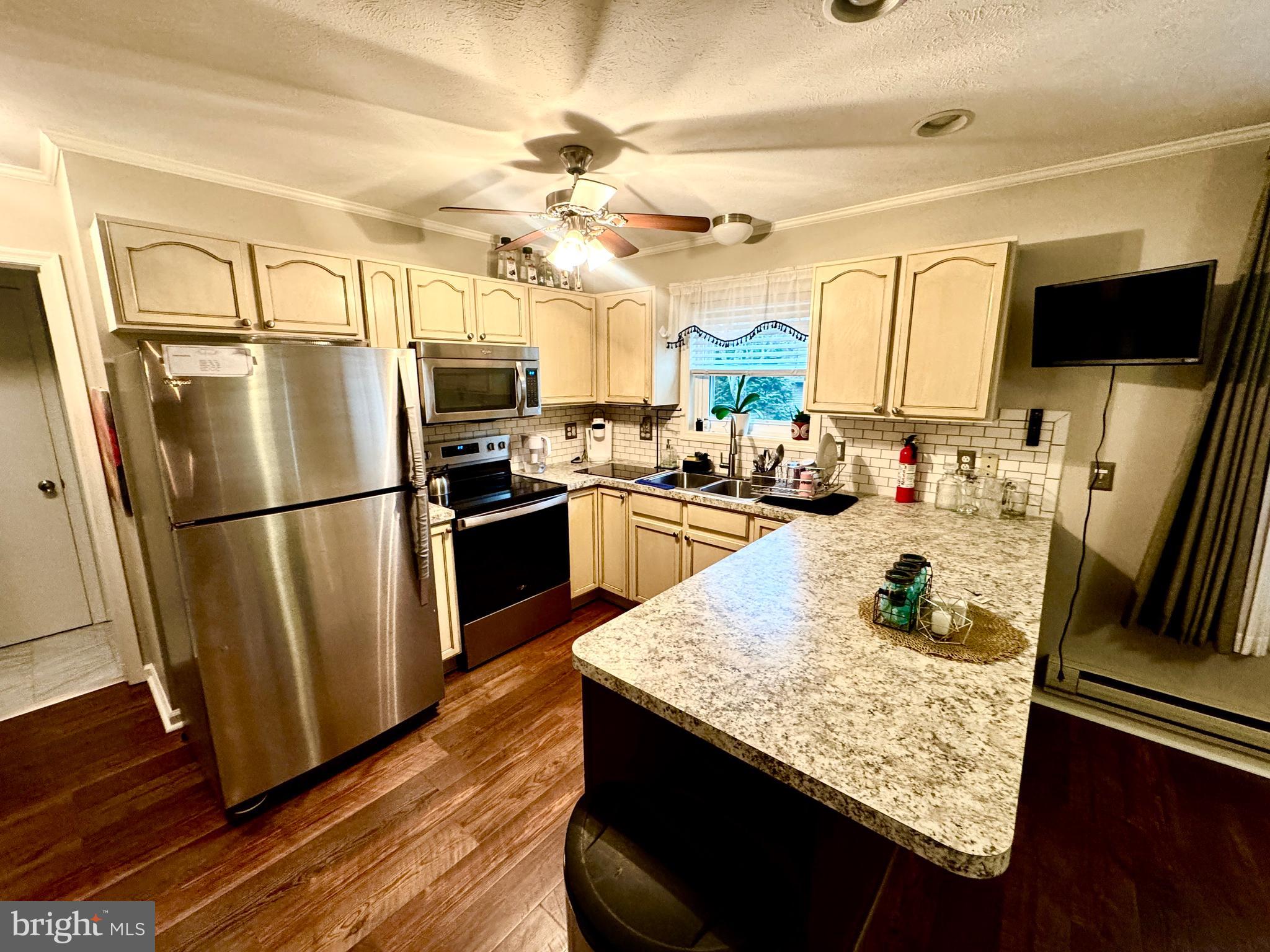 TOWAMENSING TRAILS - Residential