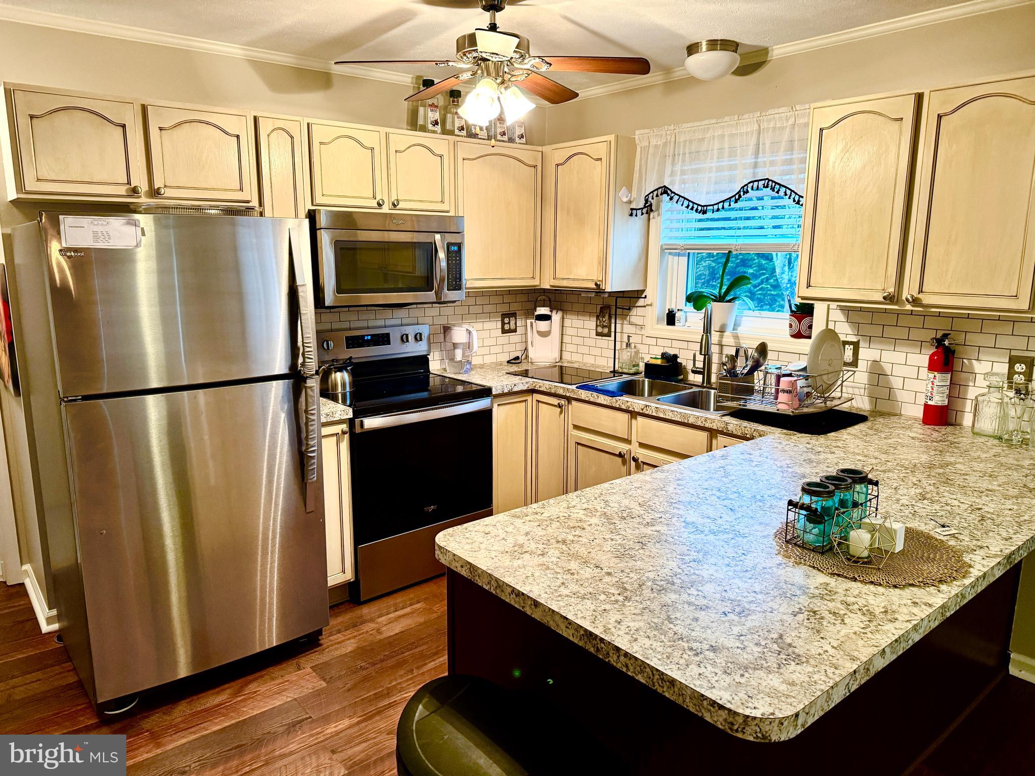 TOWAMENSING TRAILS - Residential