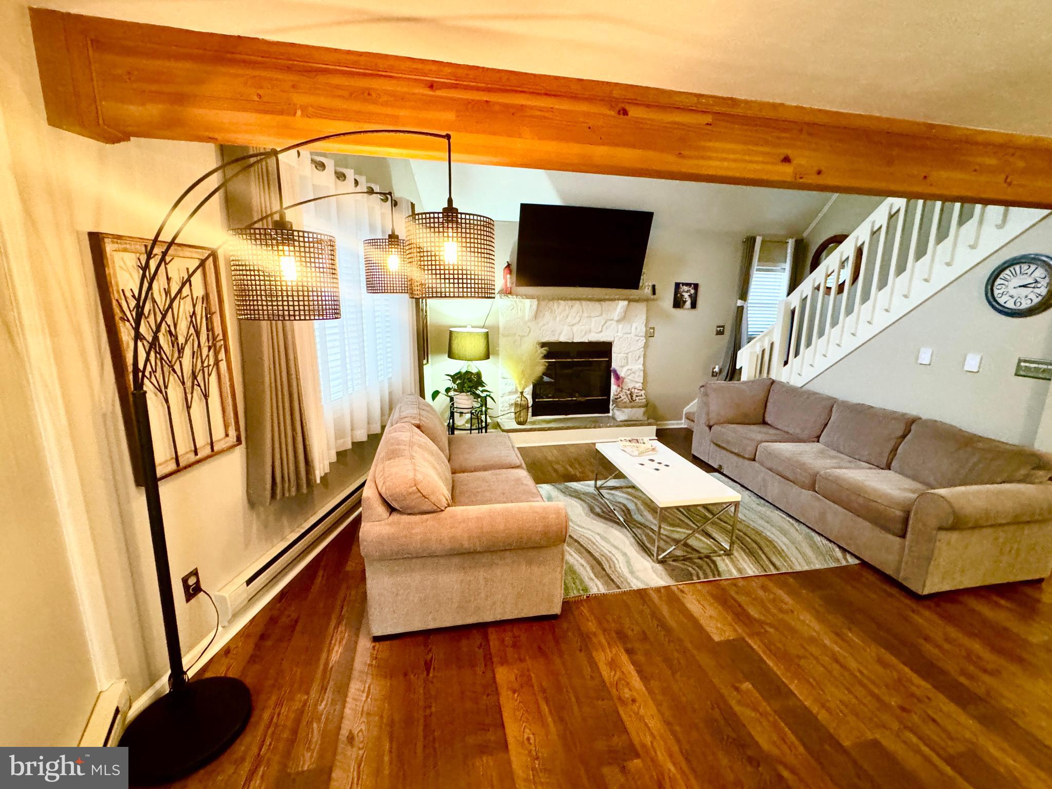 TOWAMENSING TRAILS - Residential