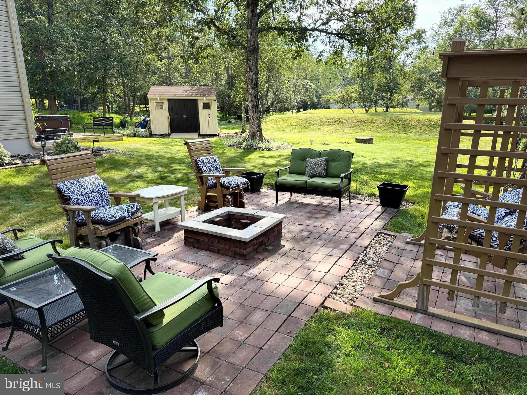 TOWAMENSING TRAILS - Residential