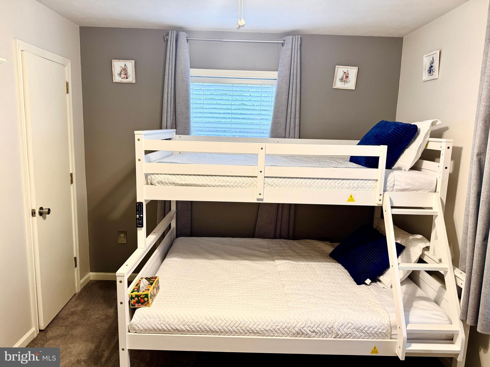 TOWAMENSING TRAILS - Residential