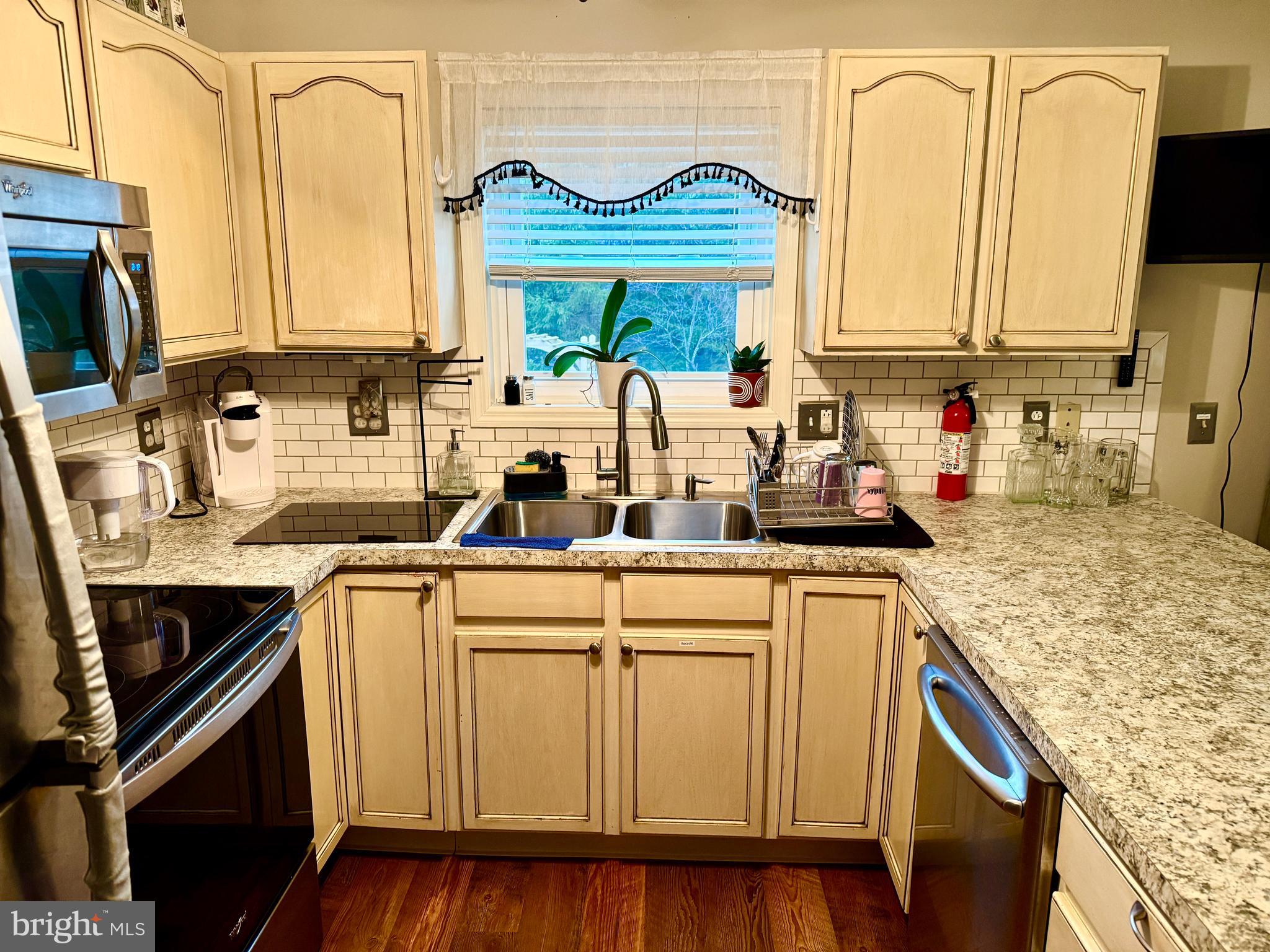 TOWAMENSING TRAILS - Residential