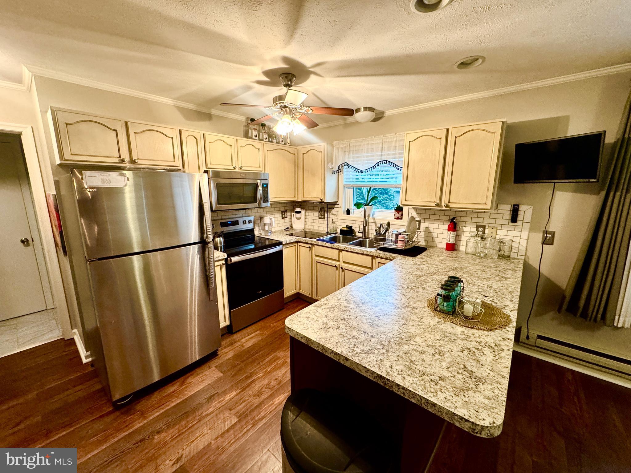 TOWAMENSING TRAILS - Residential