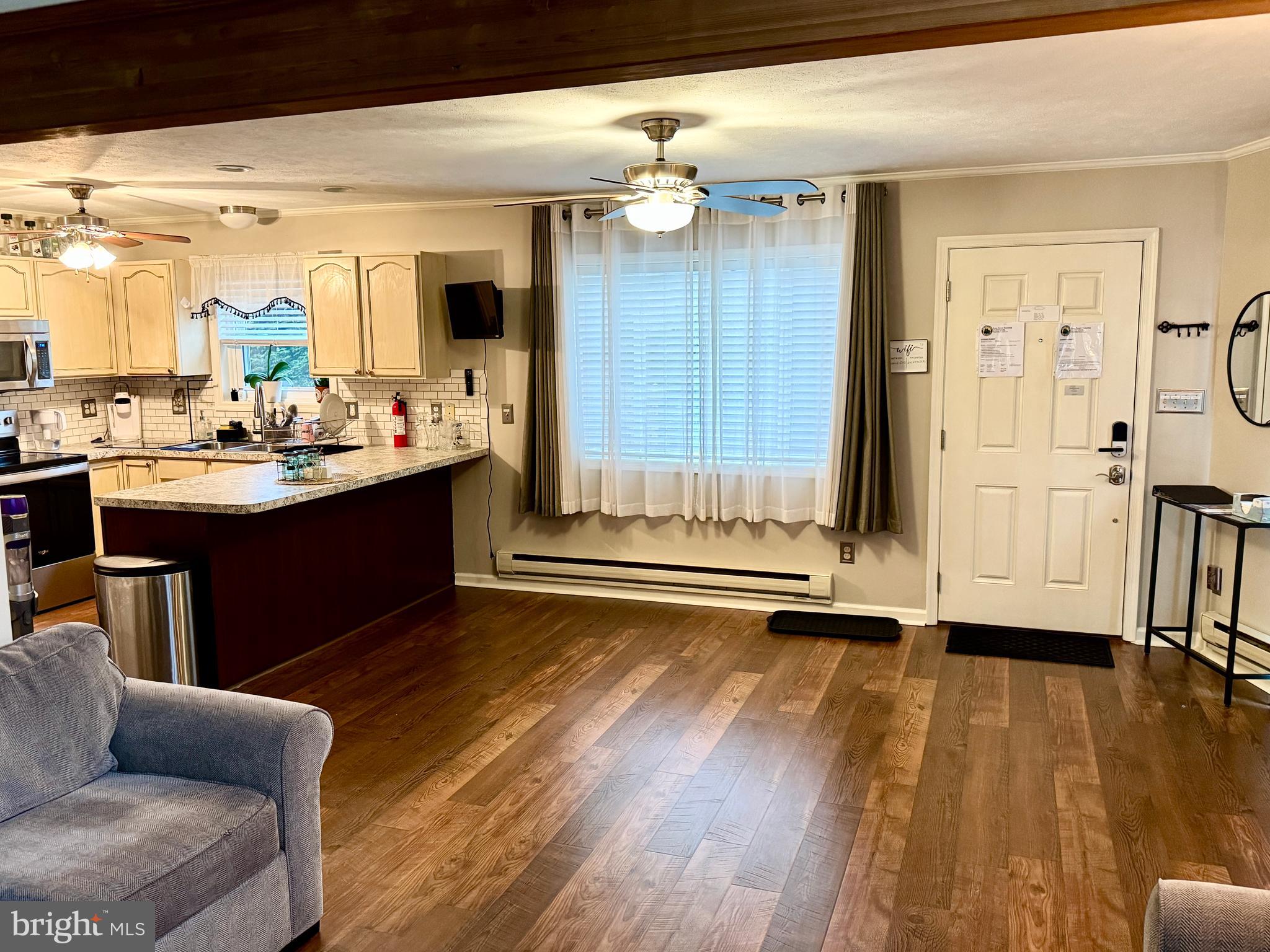 TOWAMENSING TRAILS - Residential