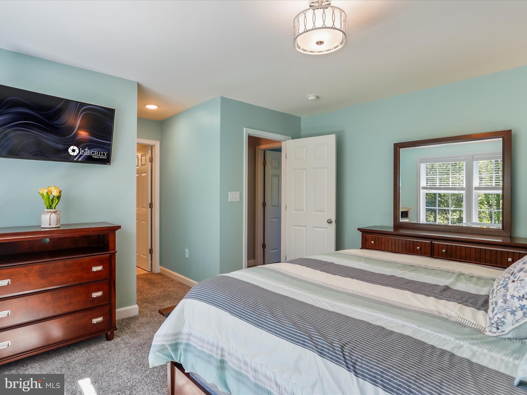 WALKER MANOR - Residential