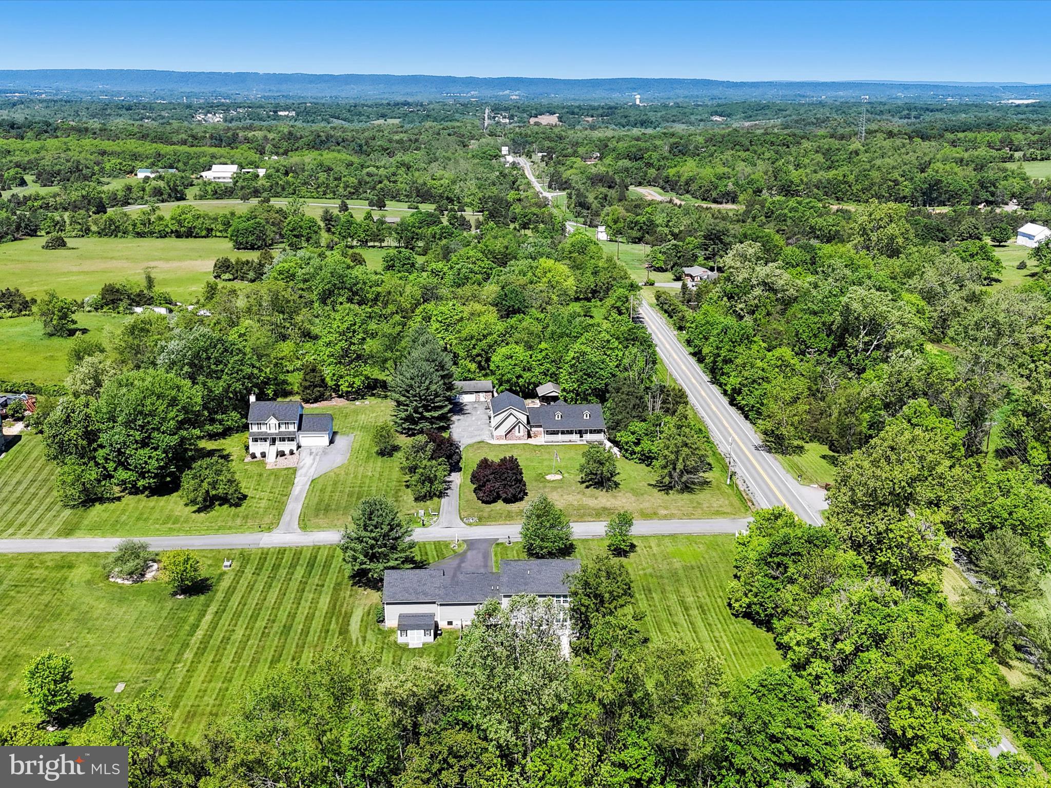 WALKER MANOR - Residential