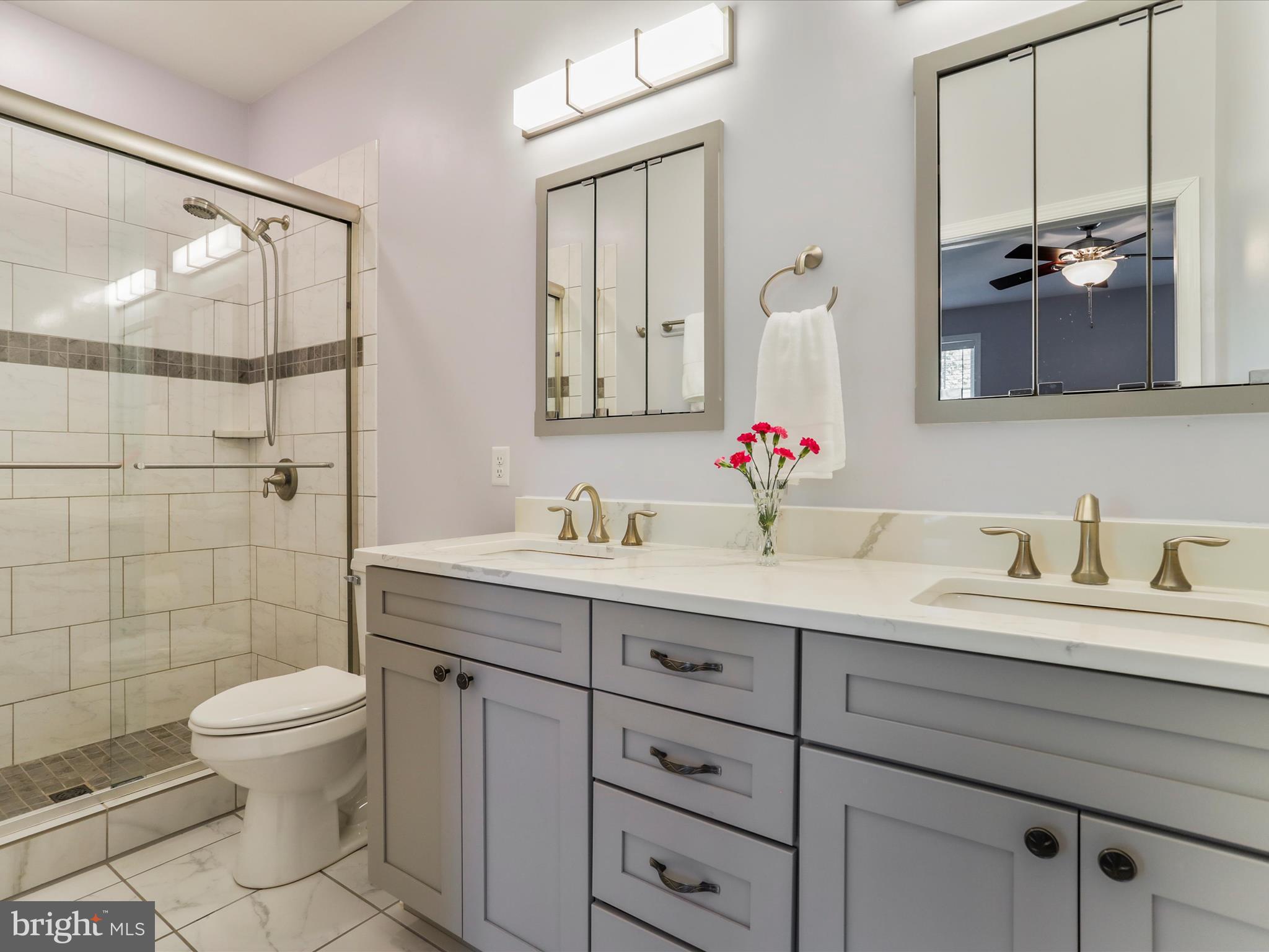 WALKER MANOR - Residential