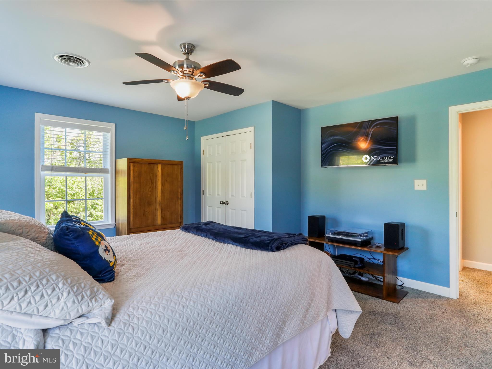 WALKER MANOR - Residential